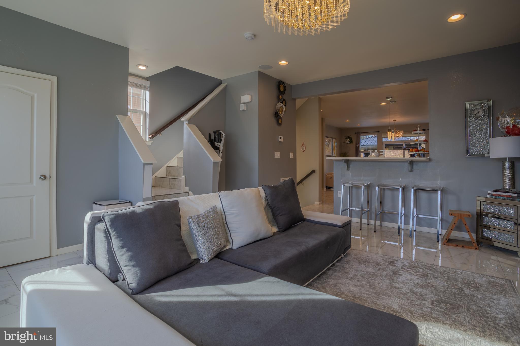 RIVERSIDE VILLAGES - Residential