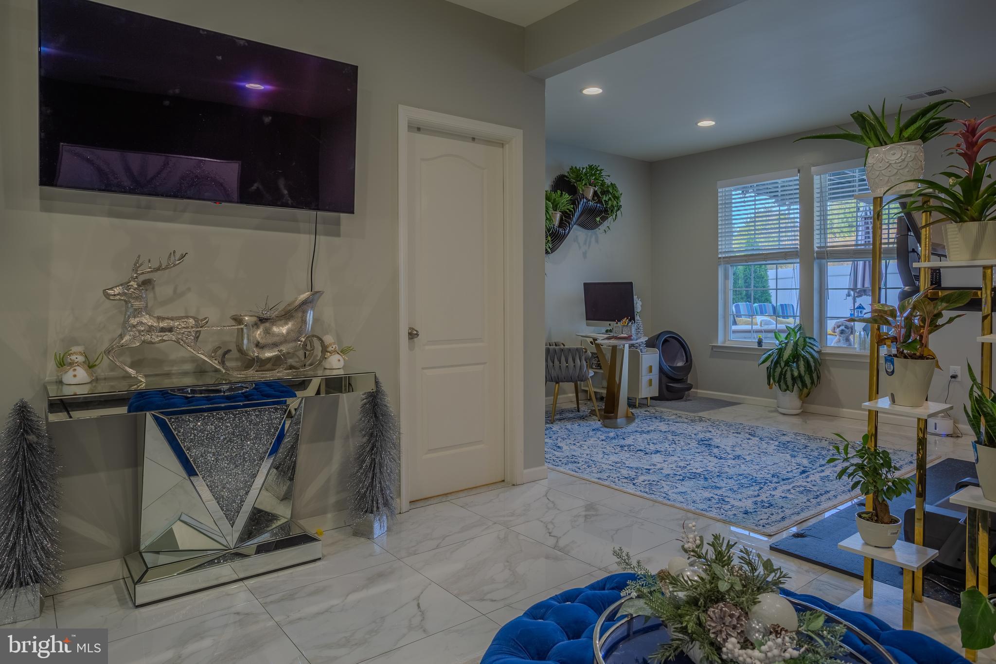 RIVERSIDE VILLAGES - Residential