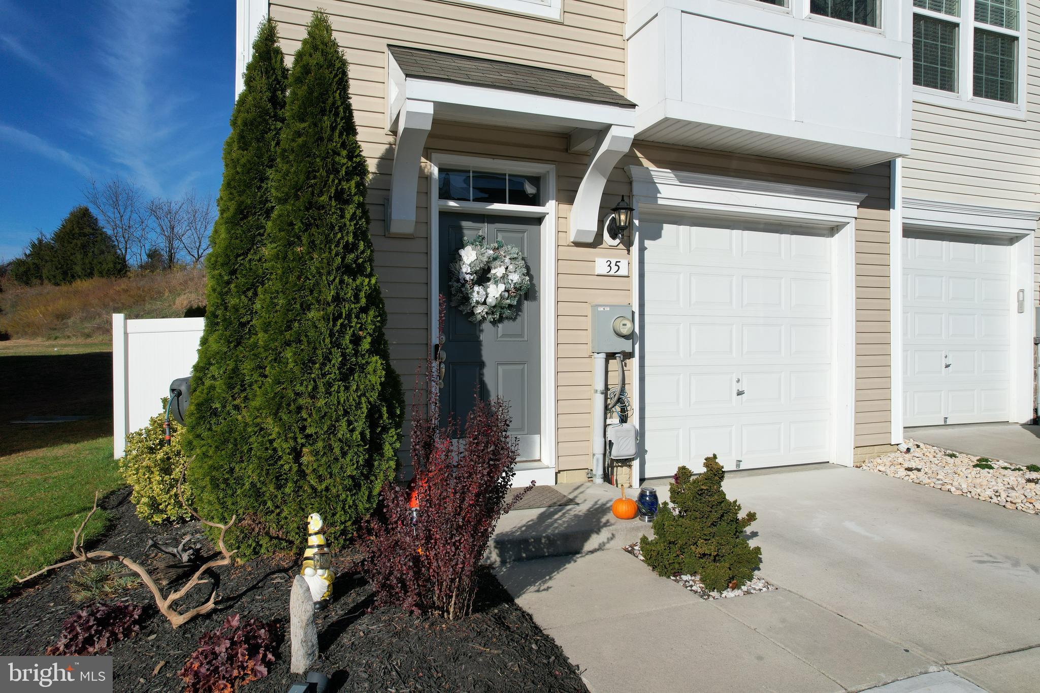 RIVERSIDE VILLAGES - Residential