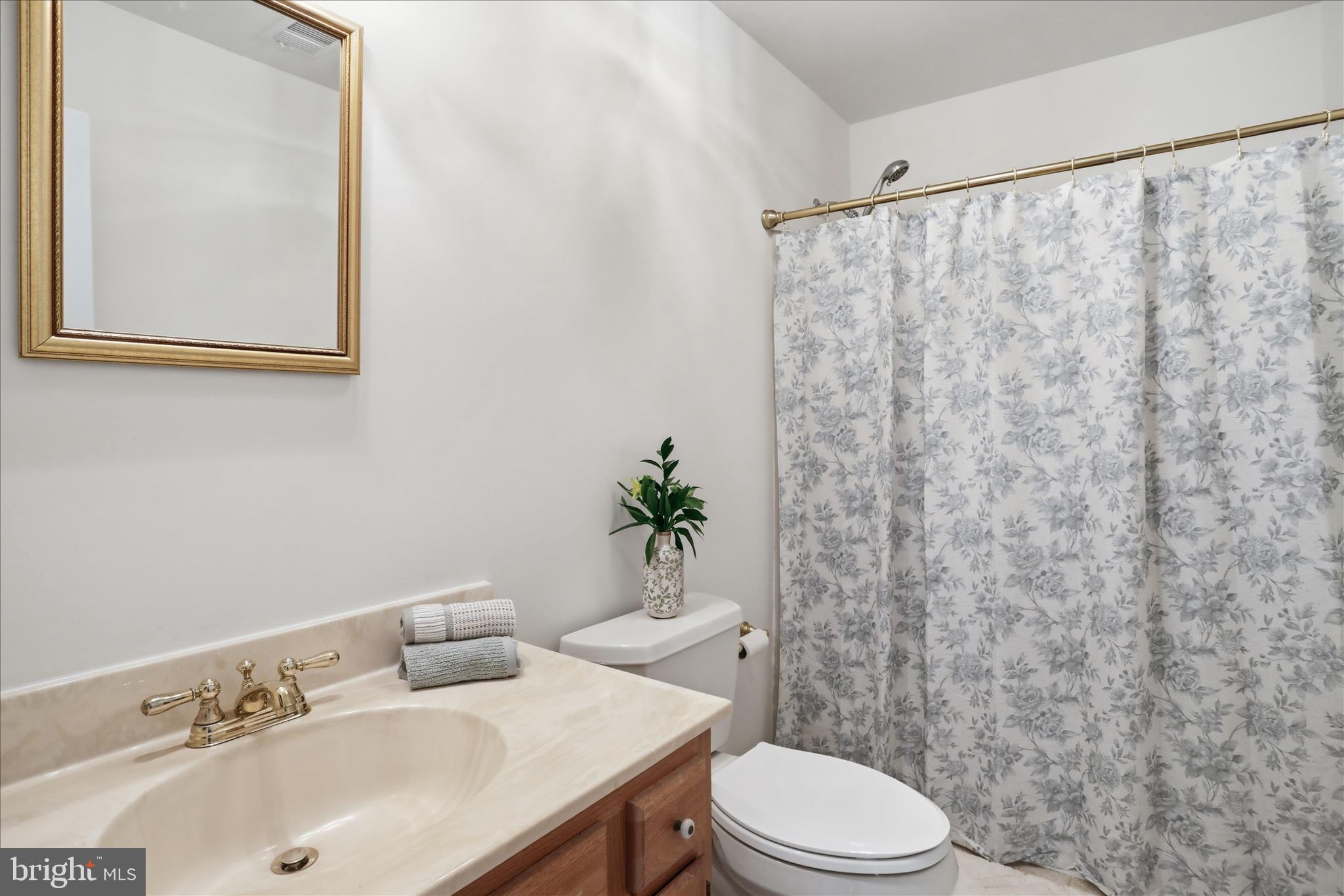 SHENANDOAH POOL FARMS - Residential