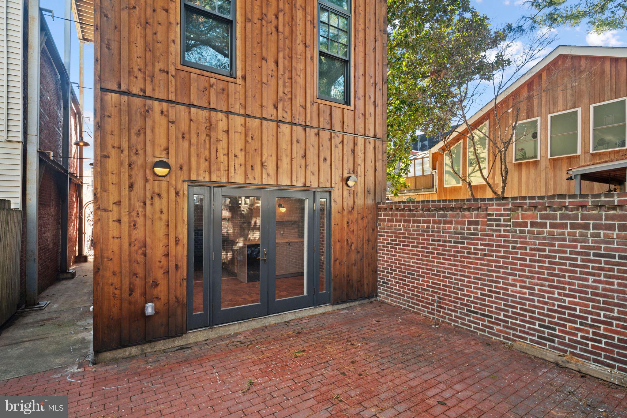 FISHTOWN - Residential Lease