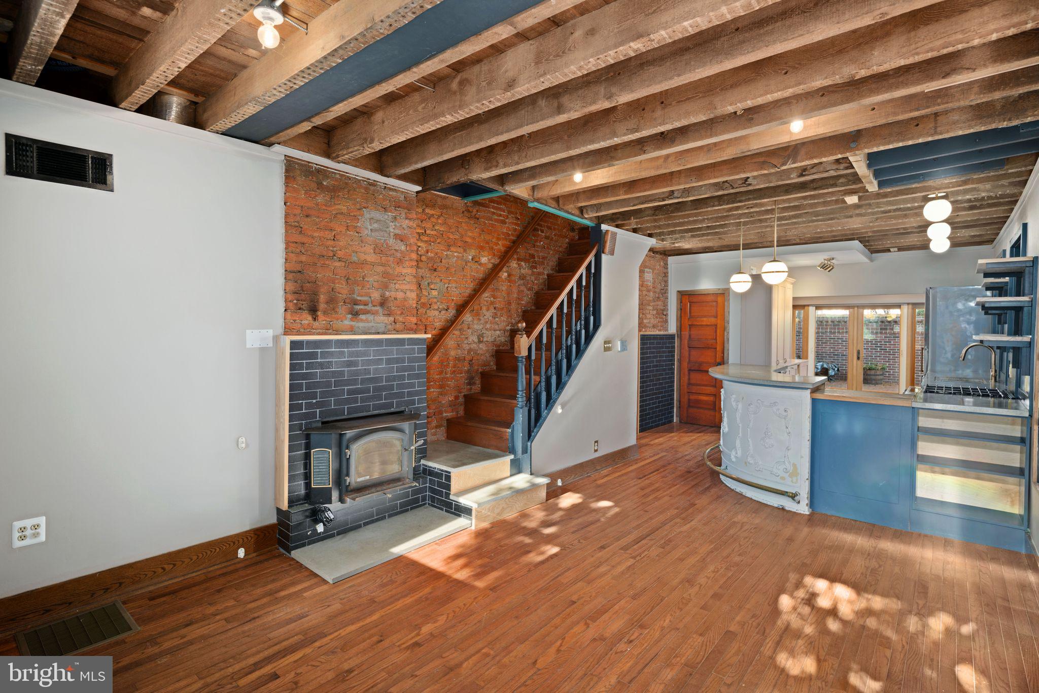 FISHTOWN - Residential Lease