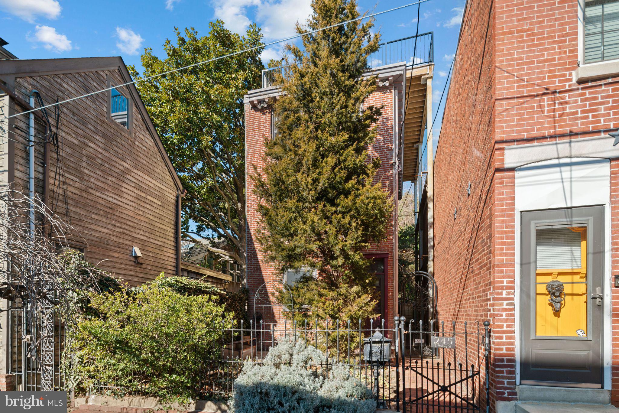 FISHTOWN - Residential Lease