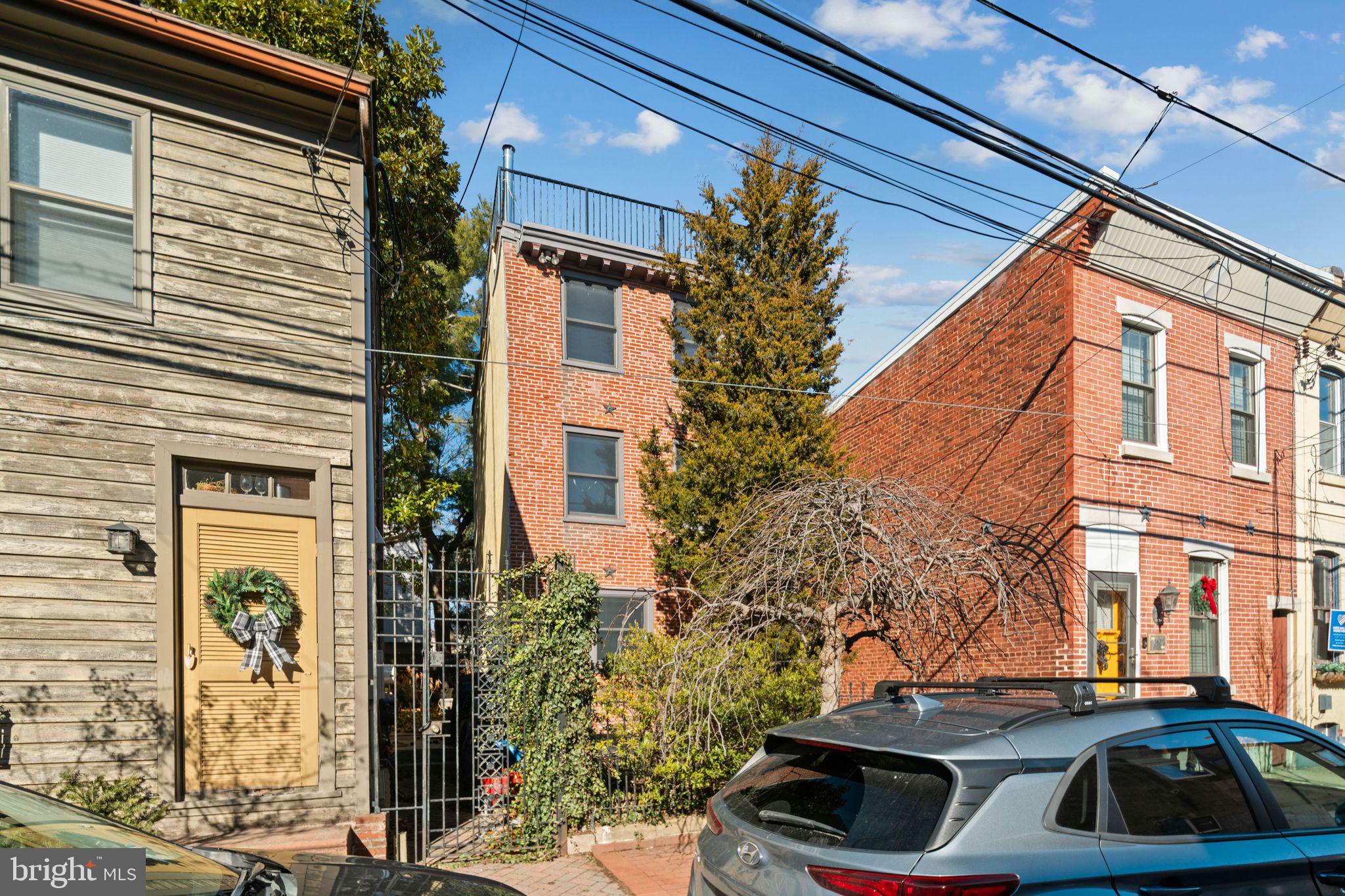 FISHTOWN - Residential Lease