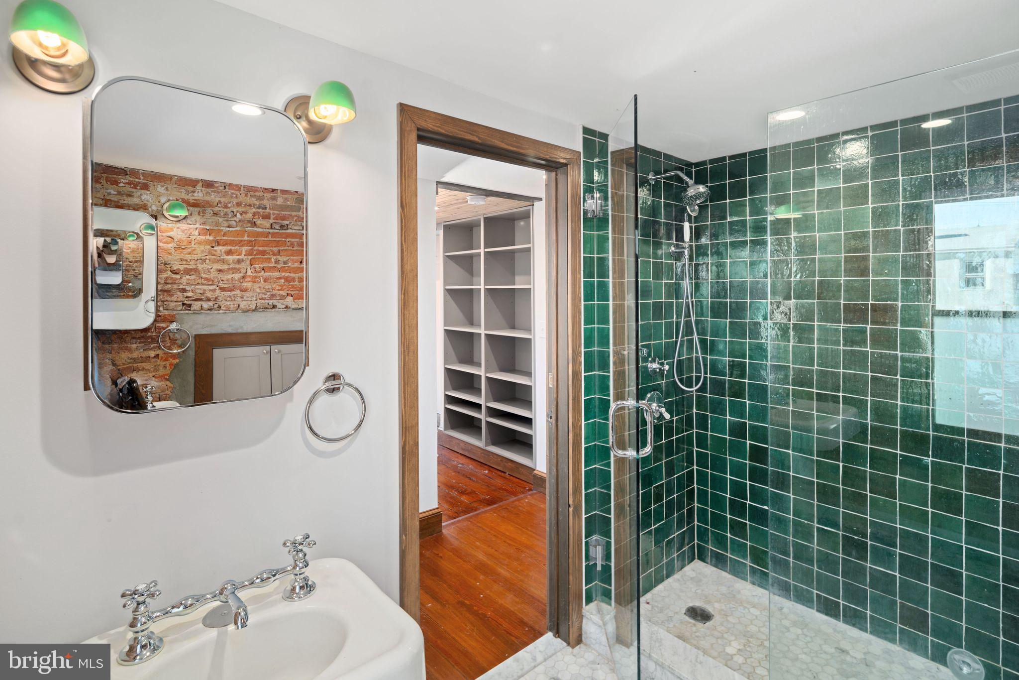 FISHTOWN - Residential Lease