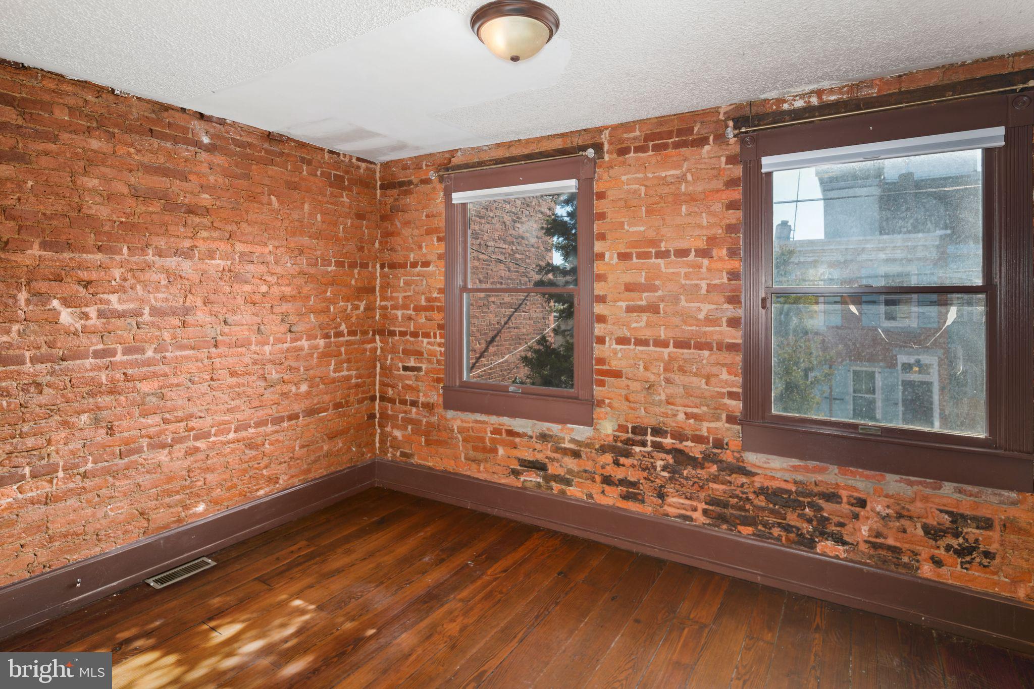 FISHTOWN - Residential Lease