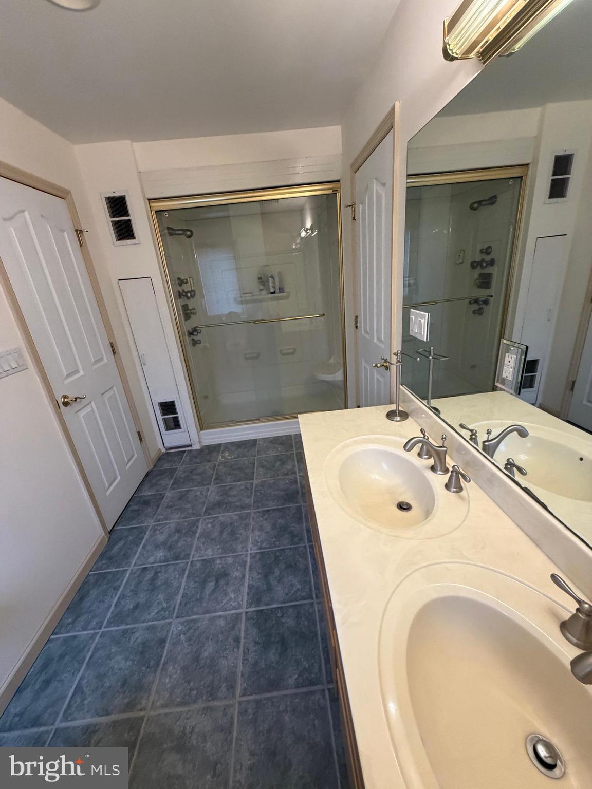 HUNT CLUB - Residential