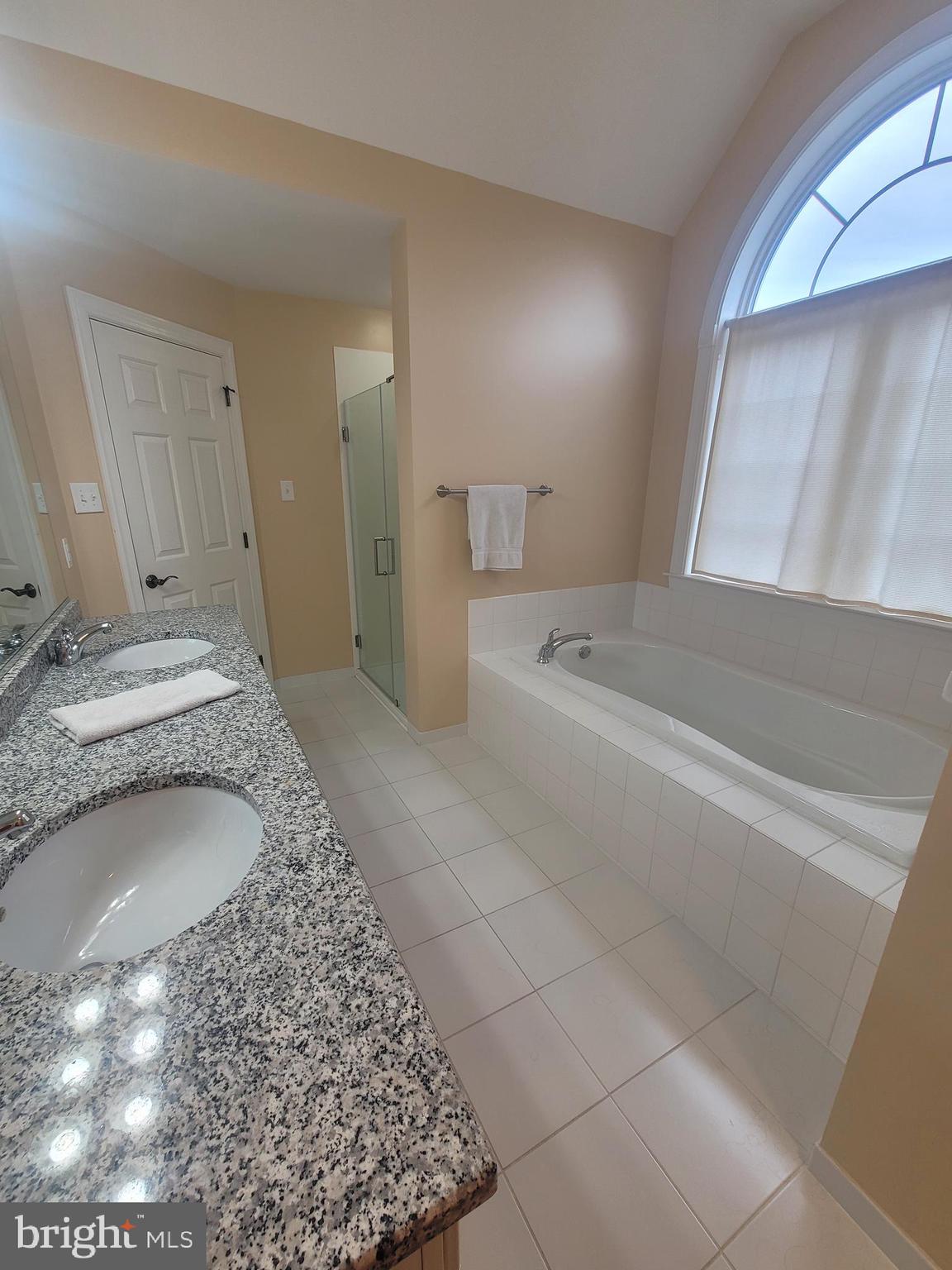 WEATHERSTONE - Residential