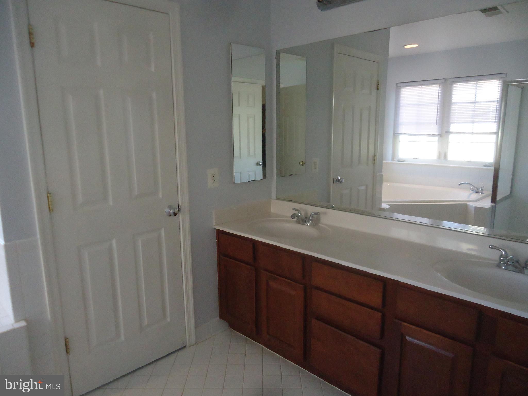 FAIR CREST - Residential Lease