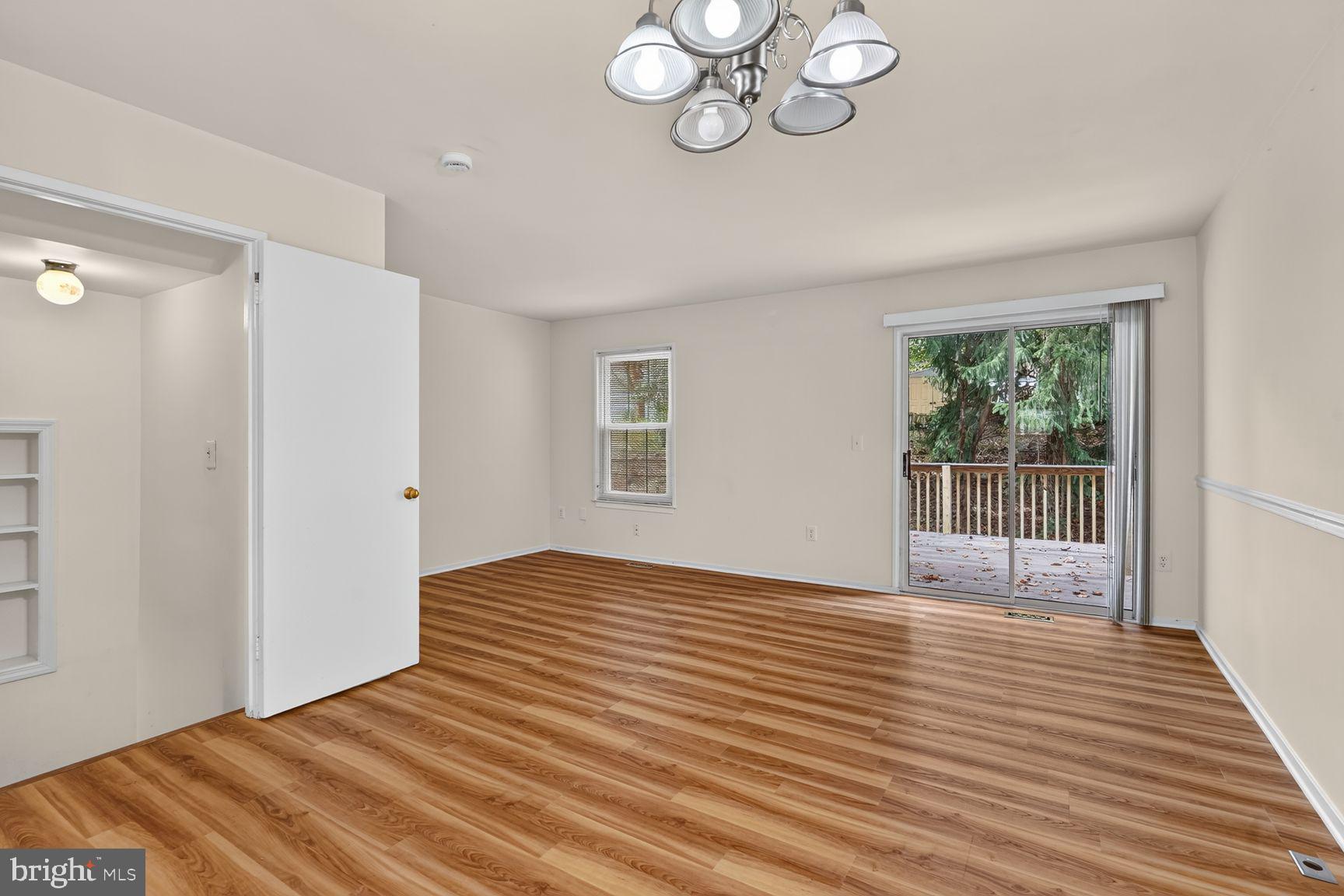 1337 ALDERTON LANE