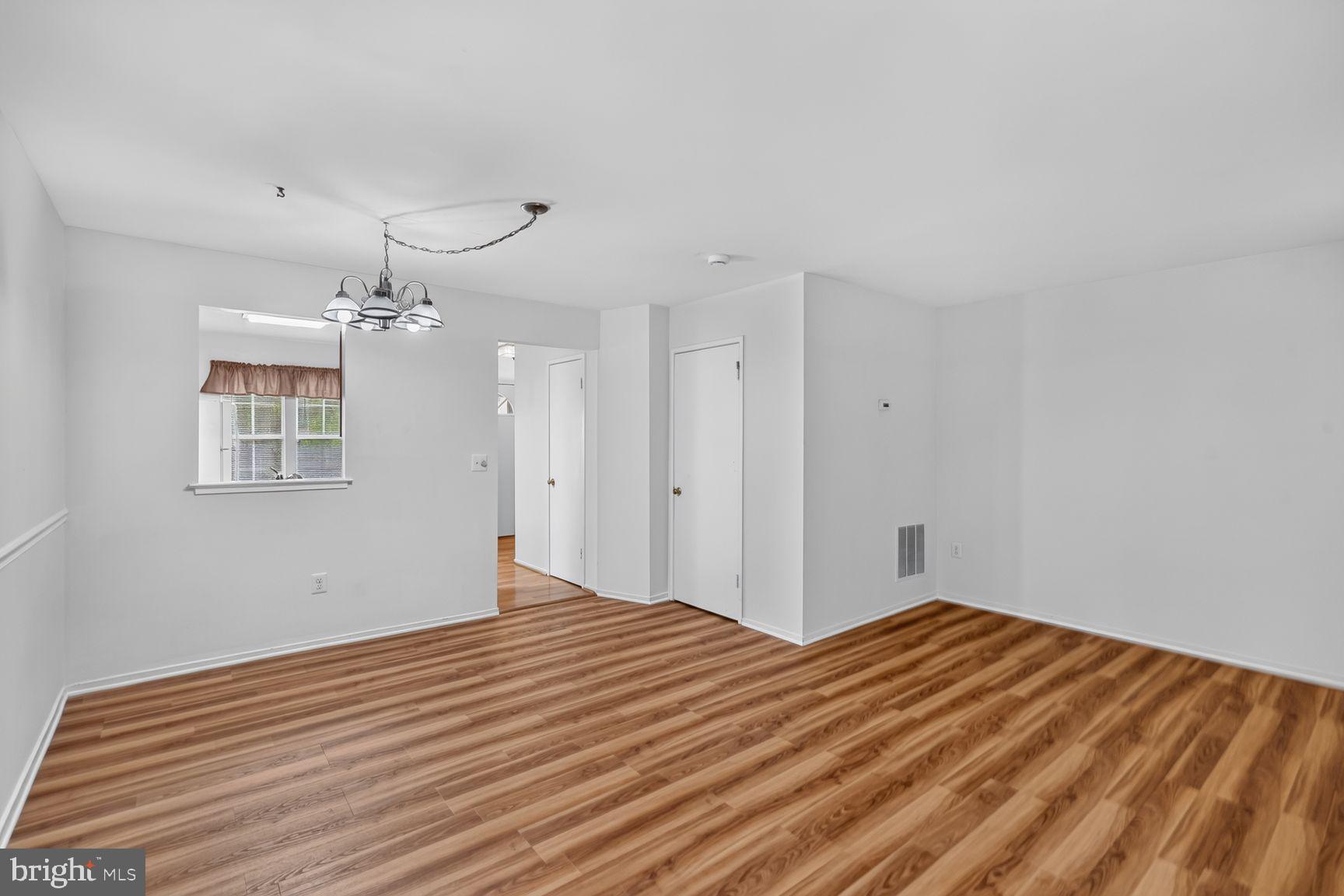 1337 ALDERTON LANE