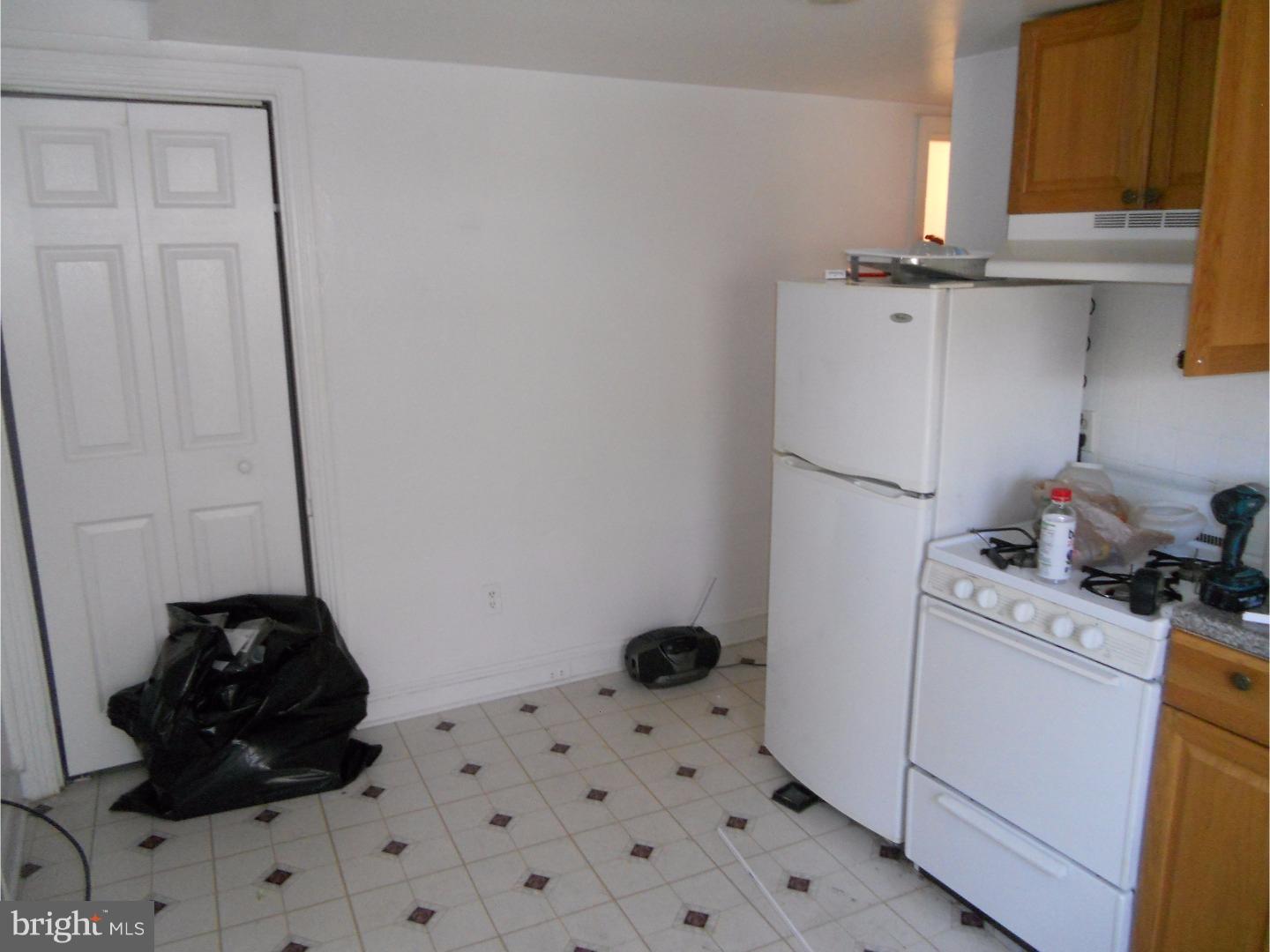 EAST FALLS - Residential Lease