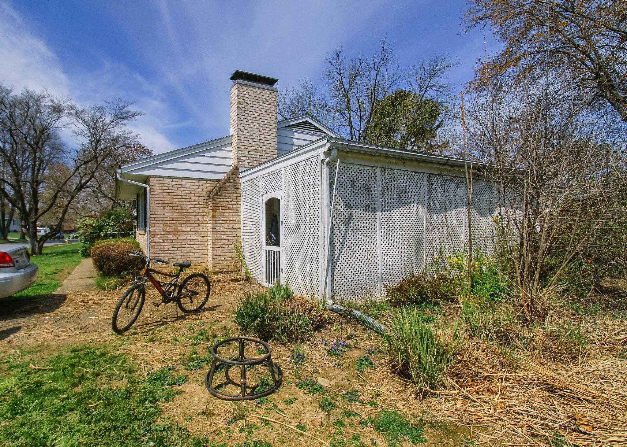 CEDAR CLIFF MANOR - Residential