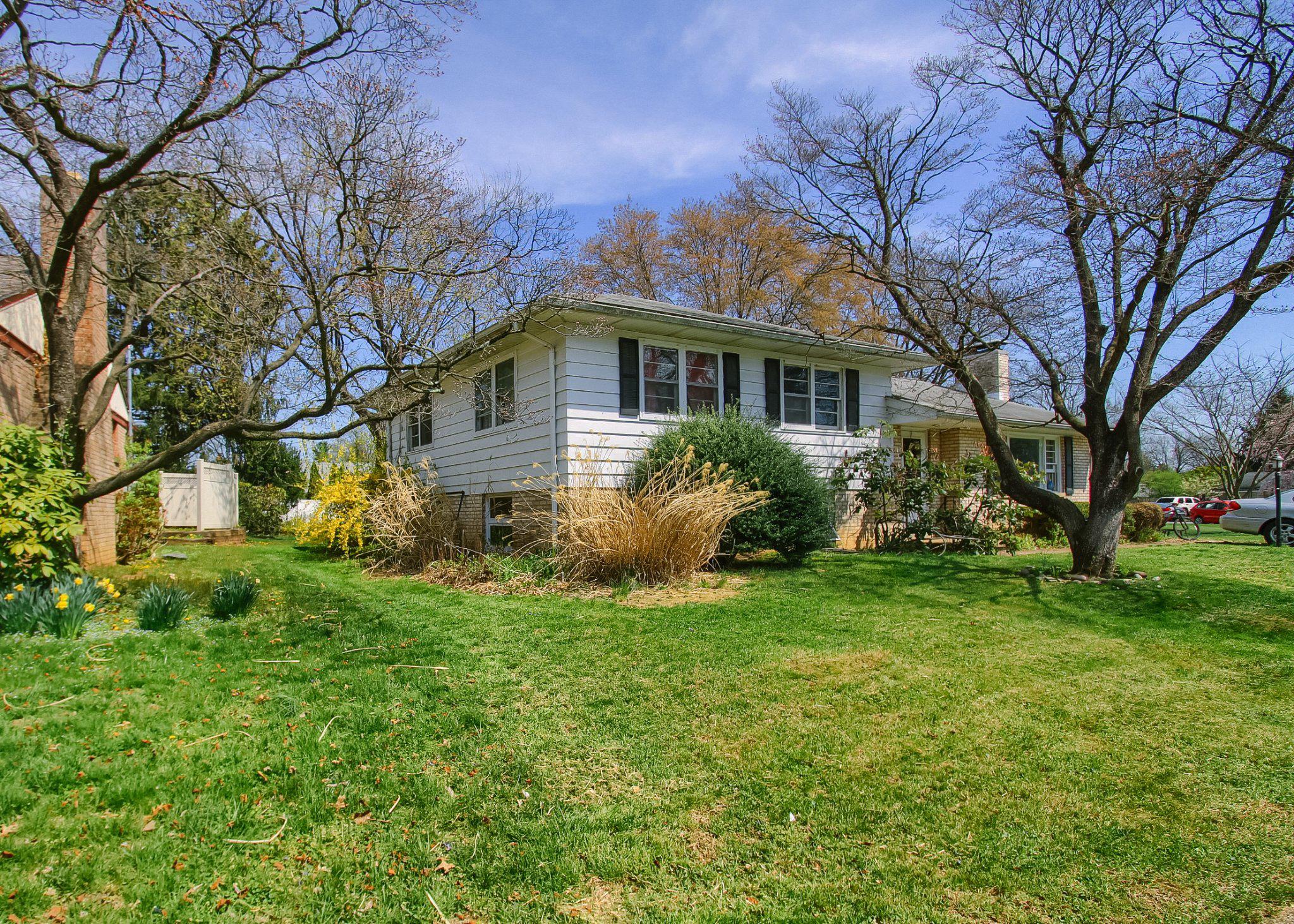 CEDAR CLIFF MANOR - Residential