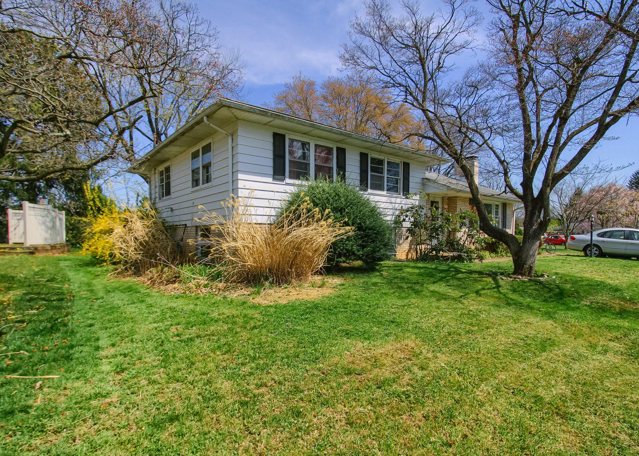 CEDAR CLIFF MANOR - Residential