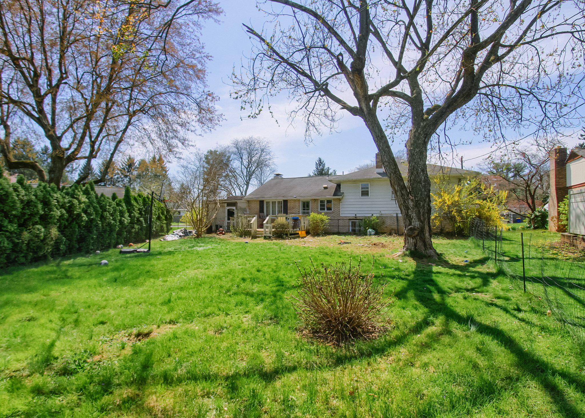 CEDAR CLIFF MANOR - Residential