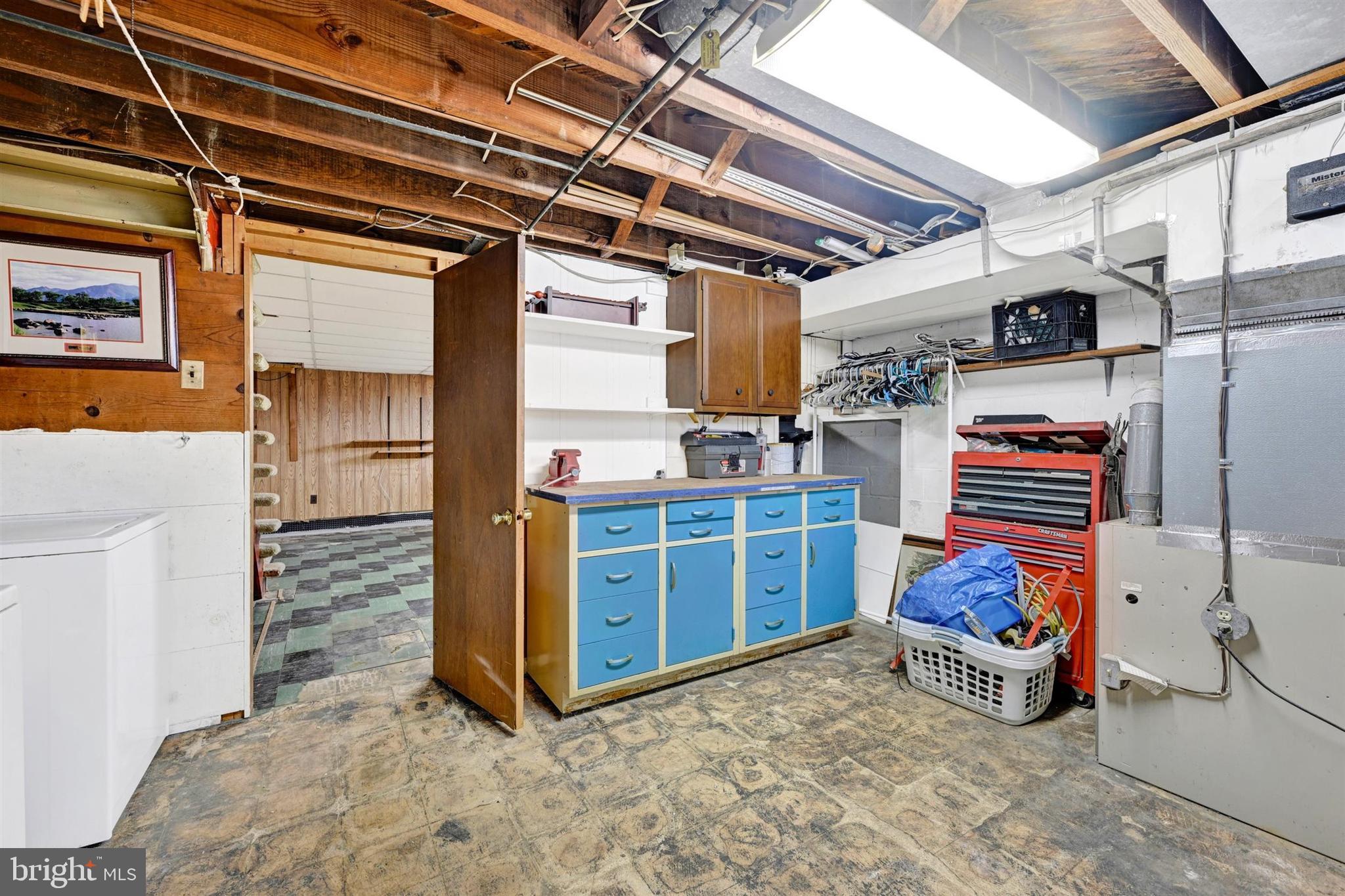 MIDDLESEX - Residential