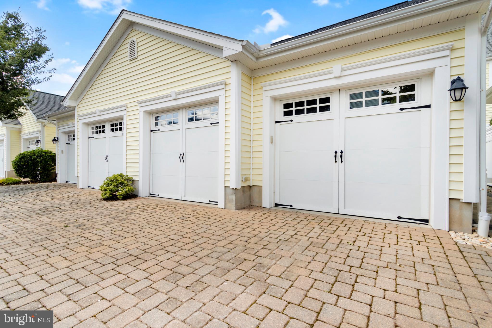 BAYWOOD - Residential