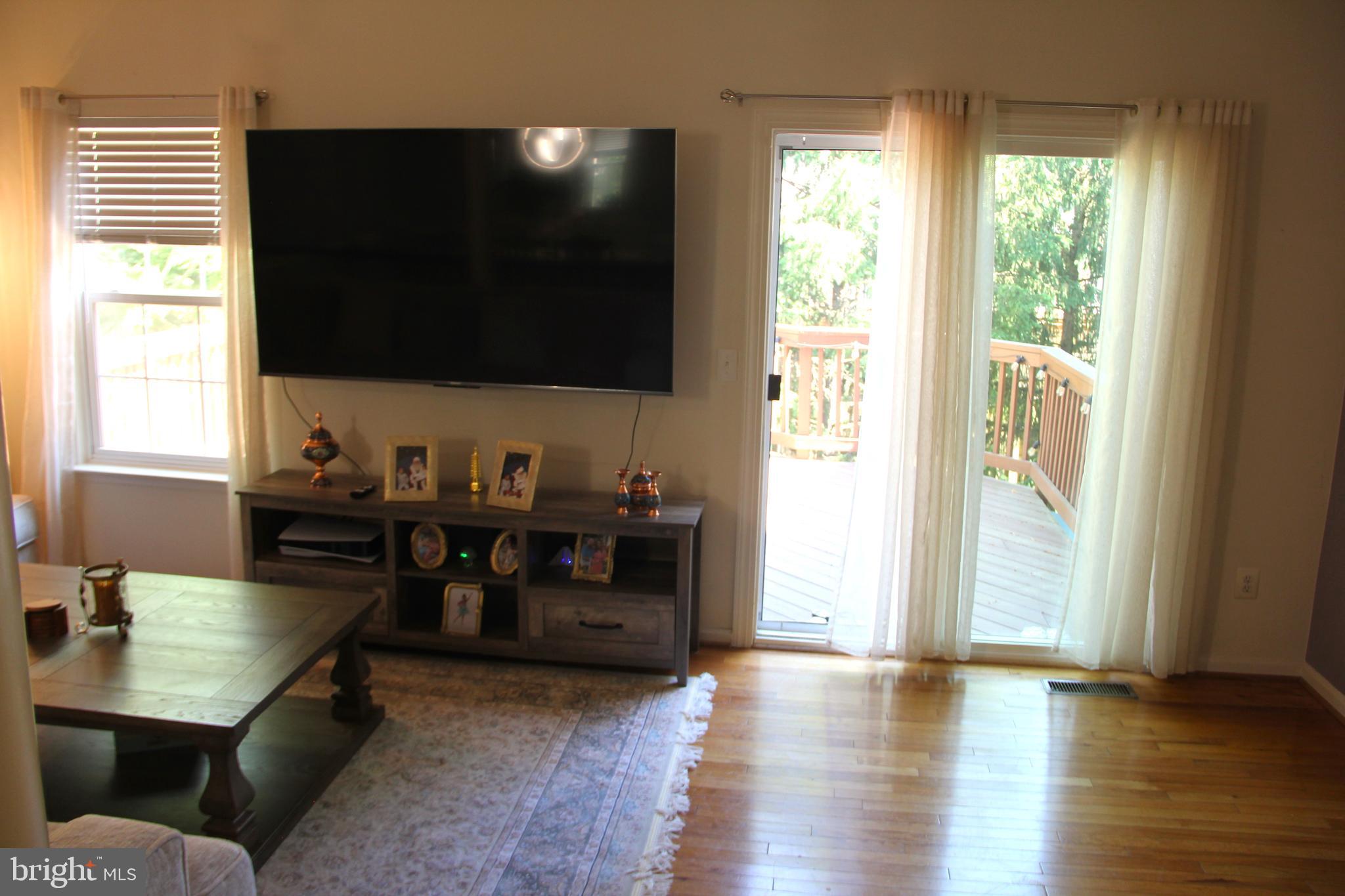 POTOMAC STATION - Residential