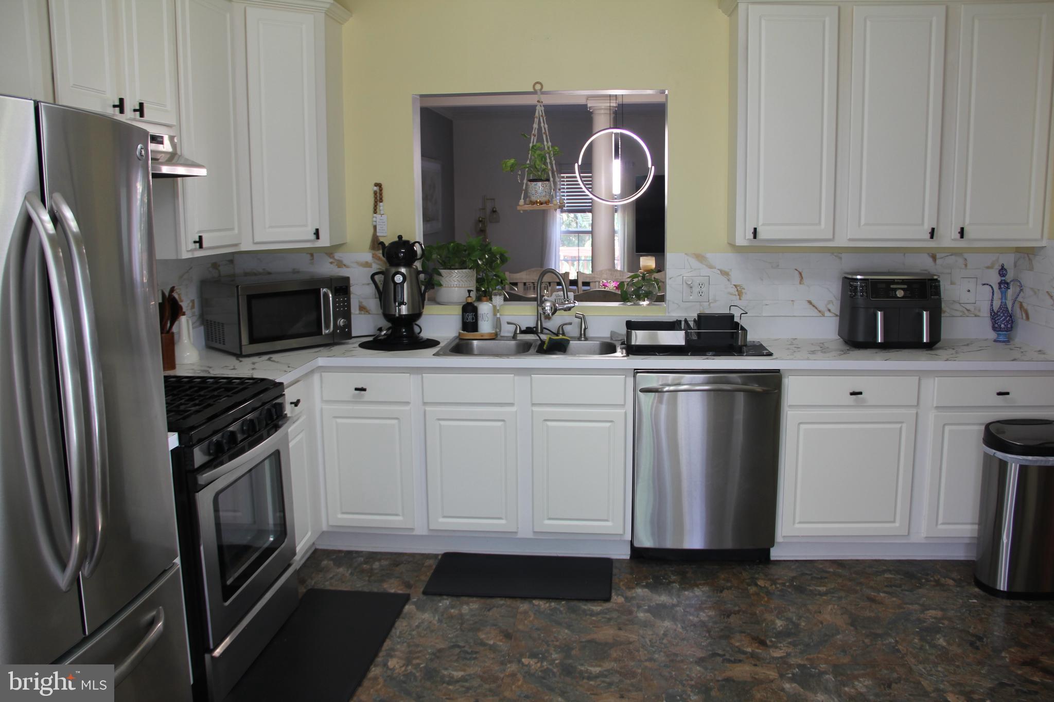 POTOMAC STATION - Residential