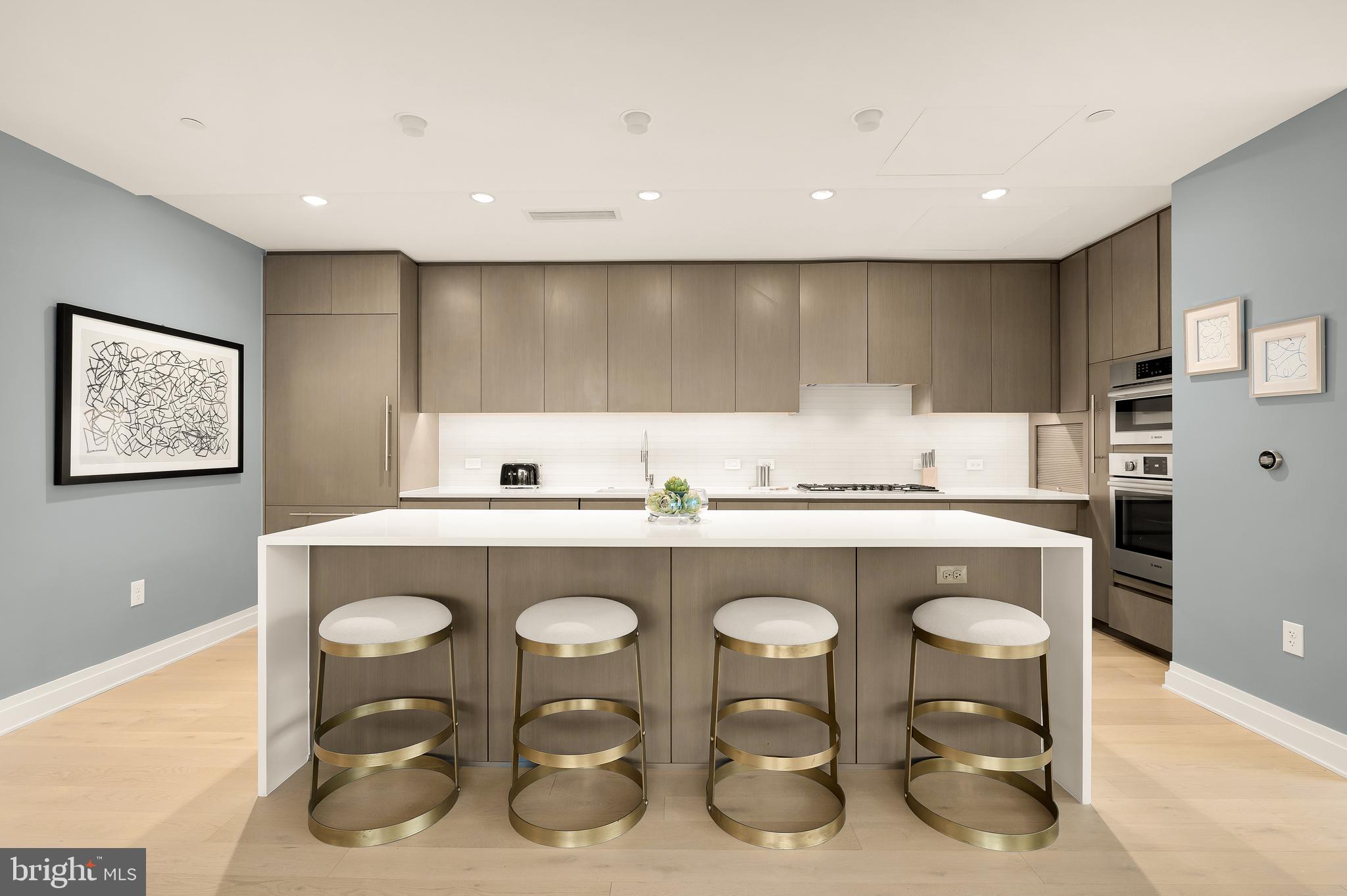 WEST END - Residential
