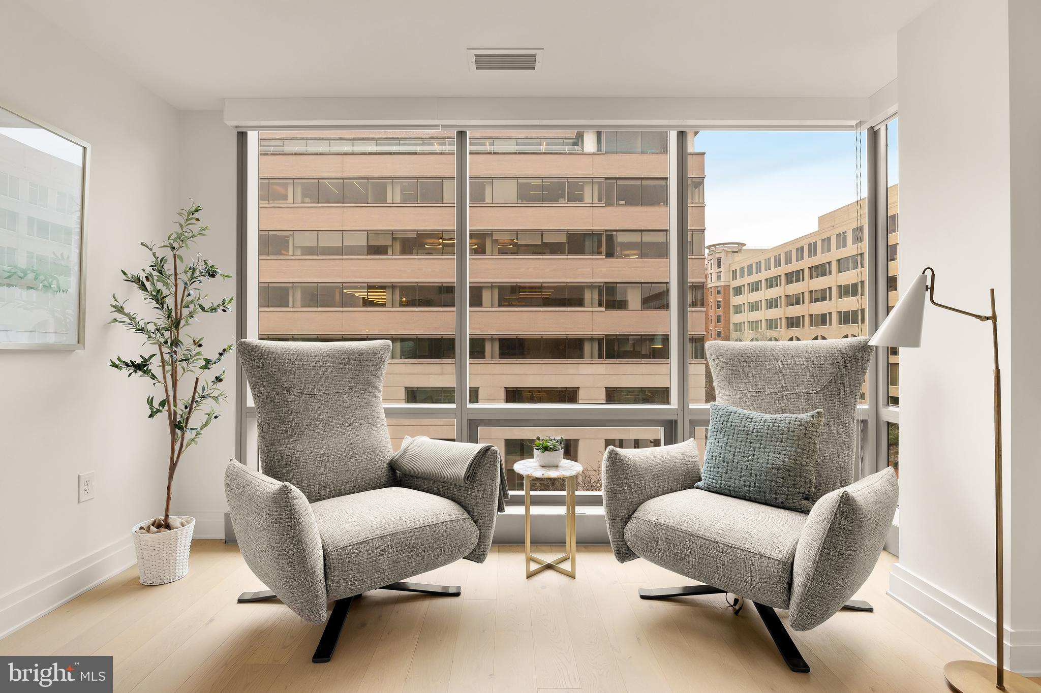 WEST END - Residential