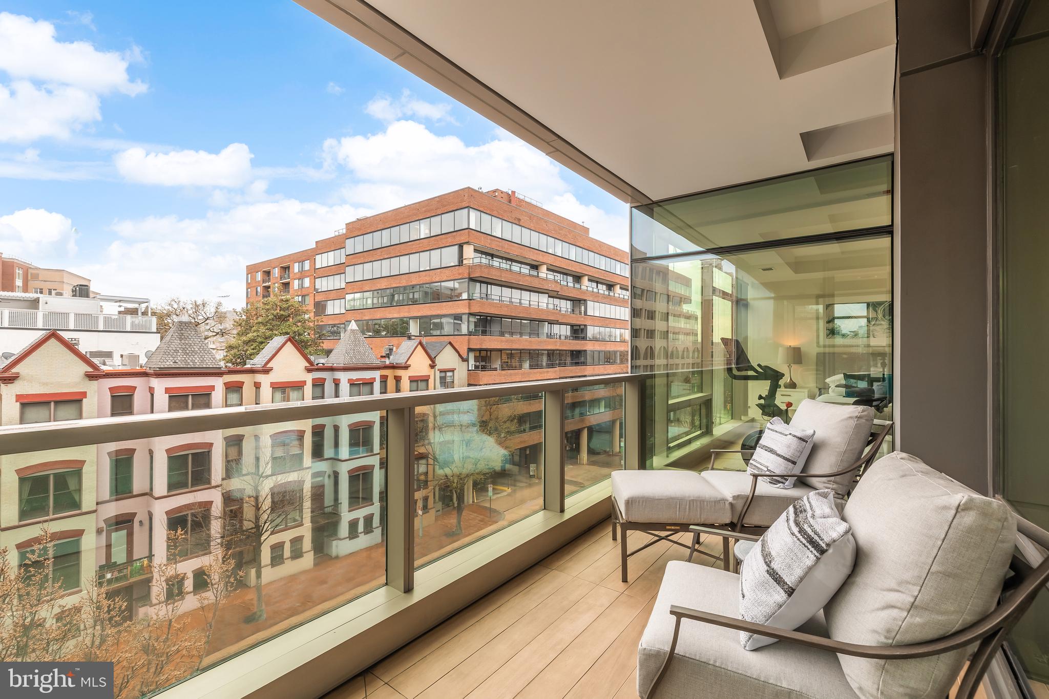 WEST END - Residential