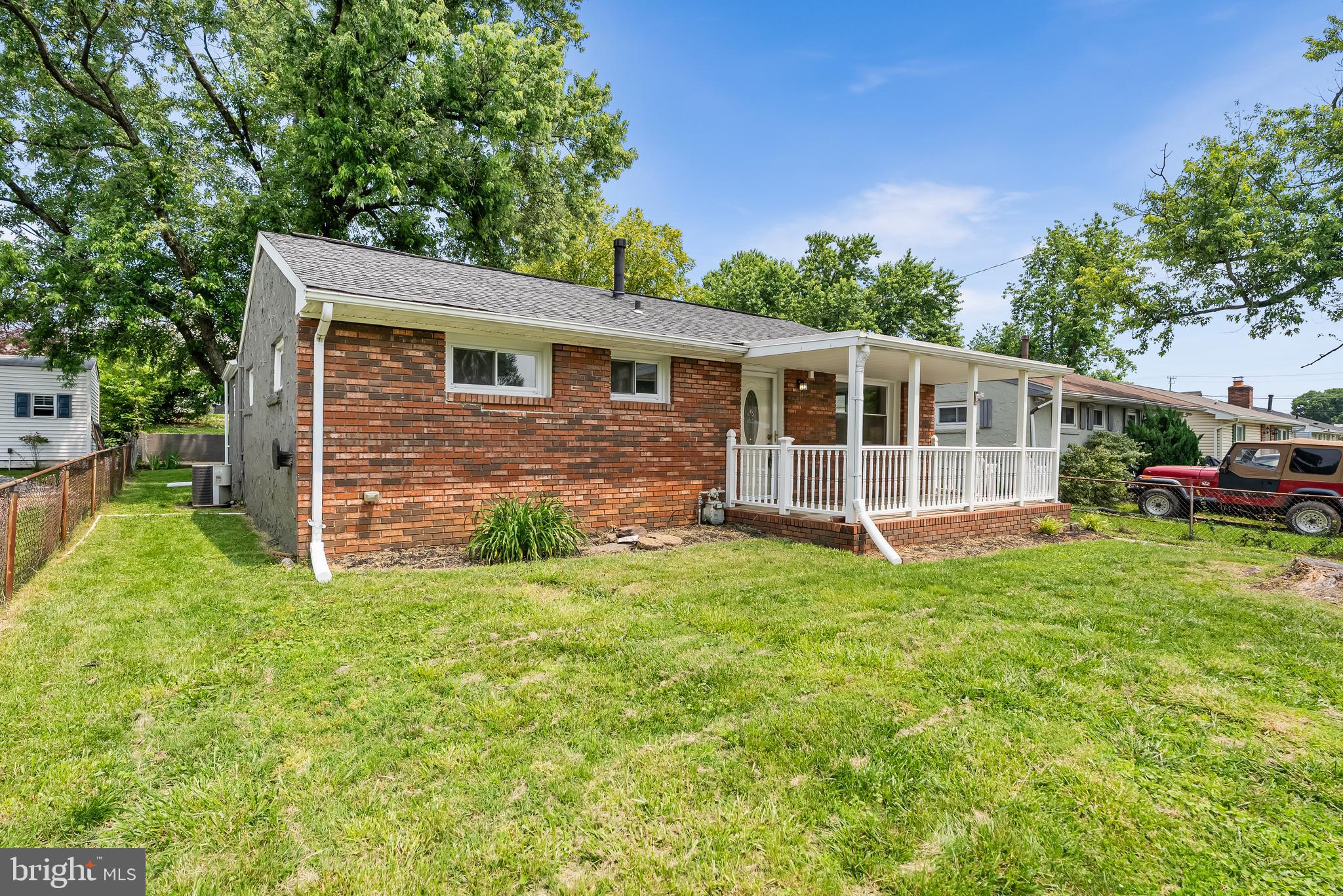 ARUNDEL GARDENS - Residential