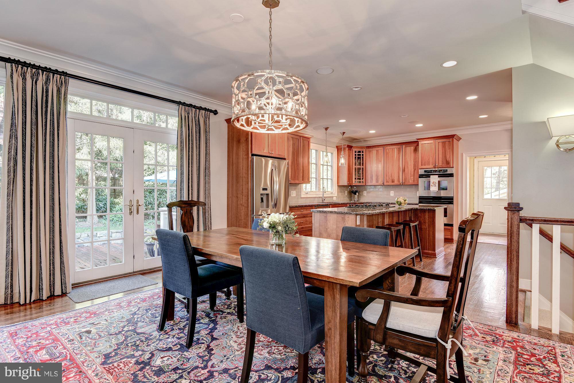 GOLF CLUB MANOR - Residential