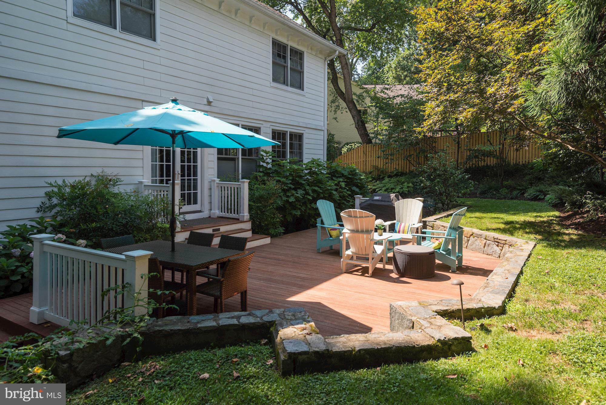 GOLF CLUB MANOR - Residential