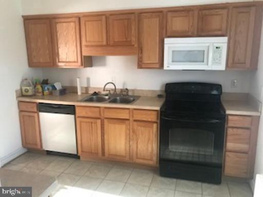 HORSE SHOE ROAD - Residential Lease