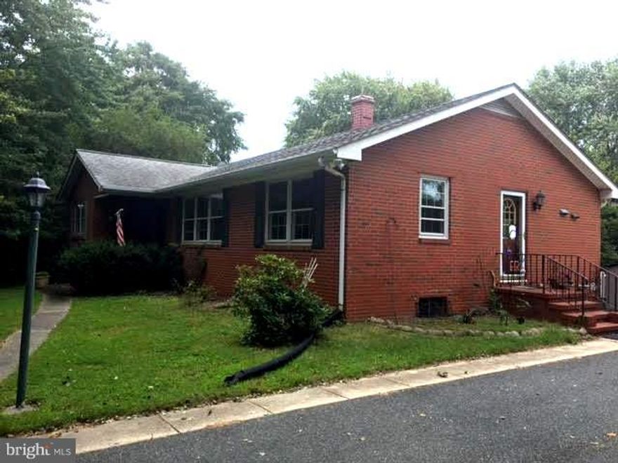 BELOW MARKET FORECLOSURE CLEAN IT UP  BRING  IT TO THE FINISH LINE  FLIP IT, ADD TO RENTAL PORTFOLIO FOR CASH FLOW,  OR MOVE IN THIS GREAT FAMILY HOME  AND GAIN IMMEDIATE EQUITY. FEATURES 3BR 3 BA HARDWOOD FLOORS CERAMIC TILE FIREPLACE WOOD STOVE  DETACHED 2 CAR GARAGE/WORKSHOP. LIMITED TIME  PRICING AS AN ASSIGNMENT OF THE BANKS CONTRACT NO FHA FINANCING . ASSIGNMENT DOCS ATTACHED