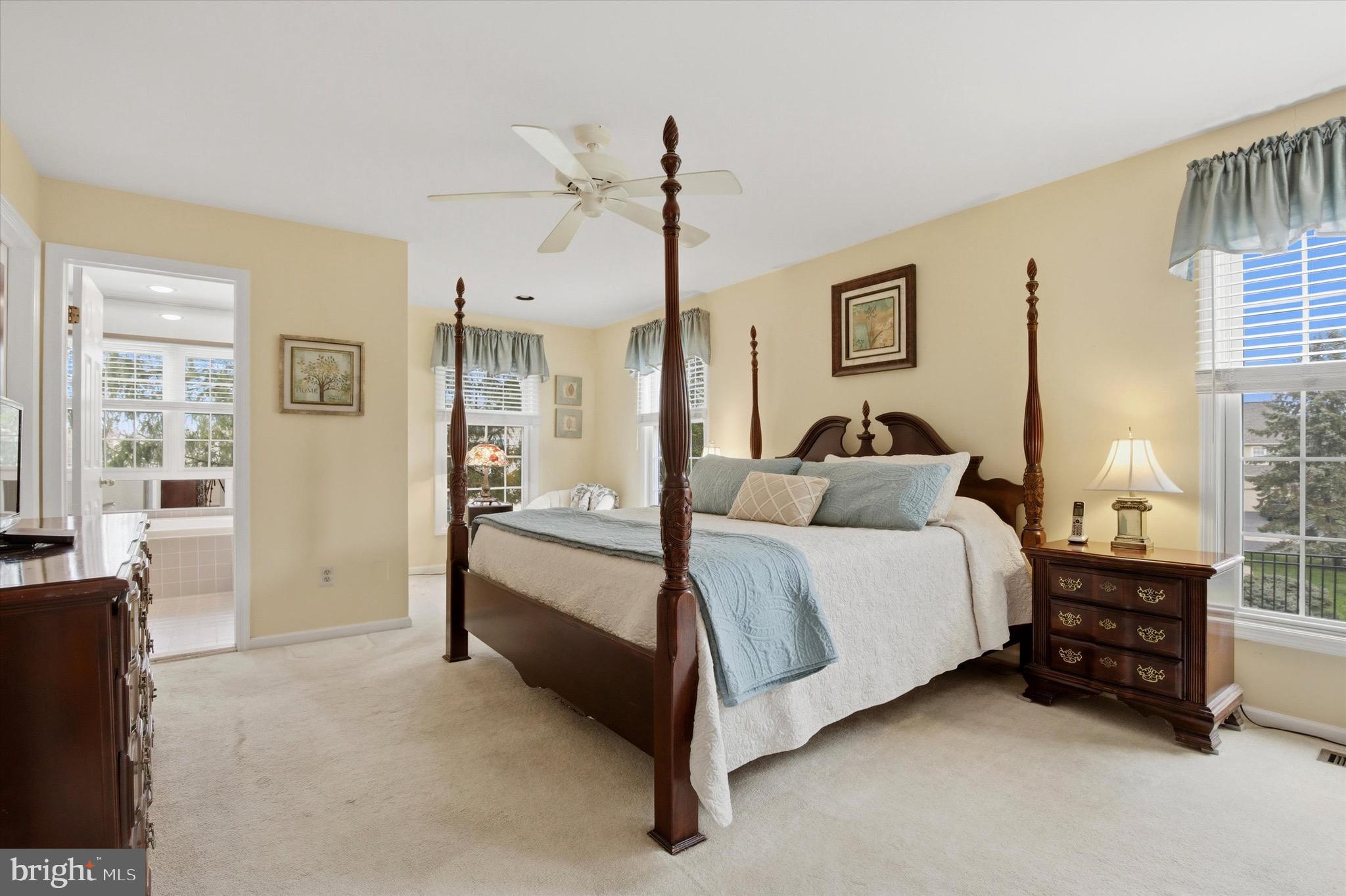 PINECREST - Residential