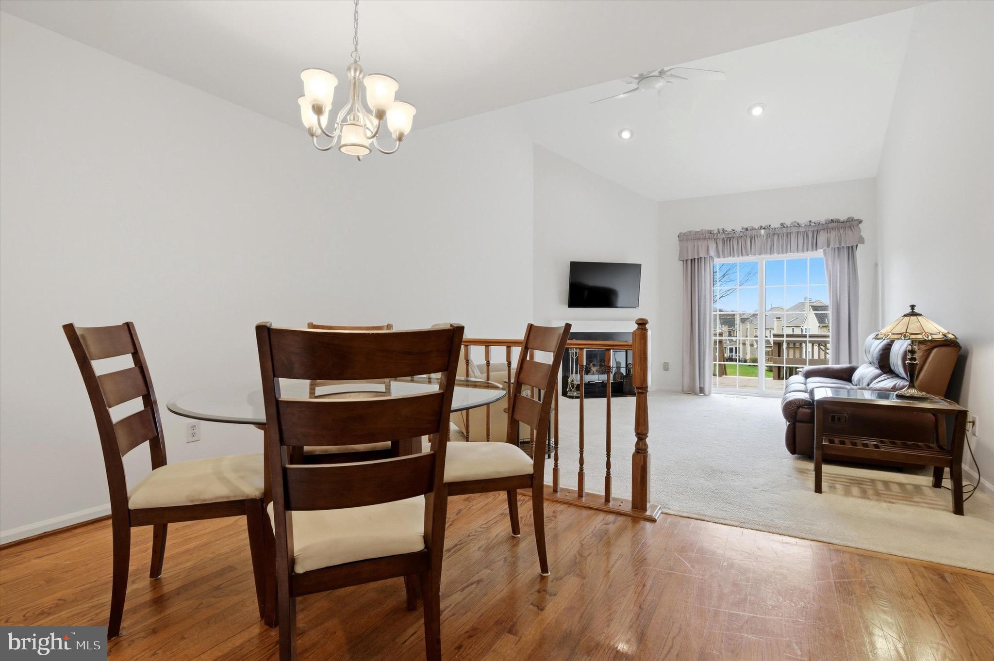 PINECREST - Residential