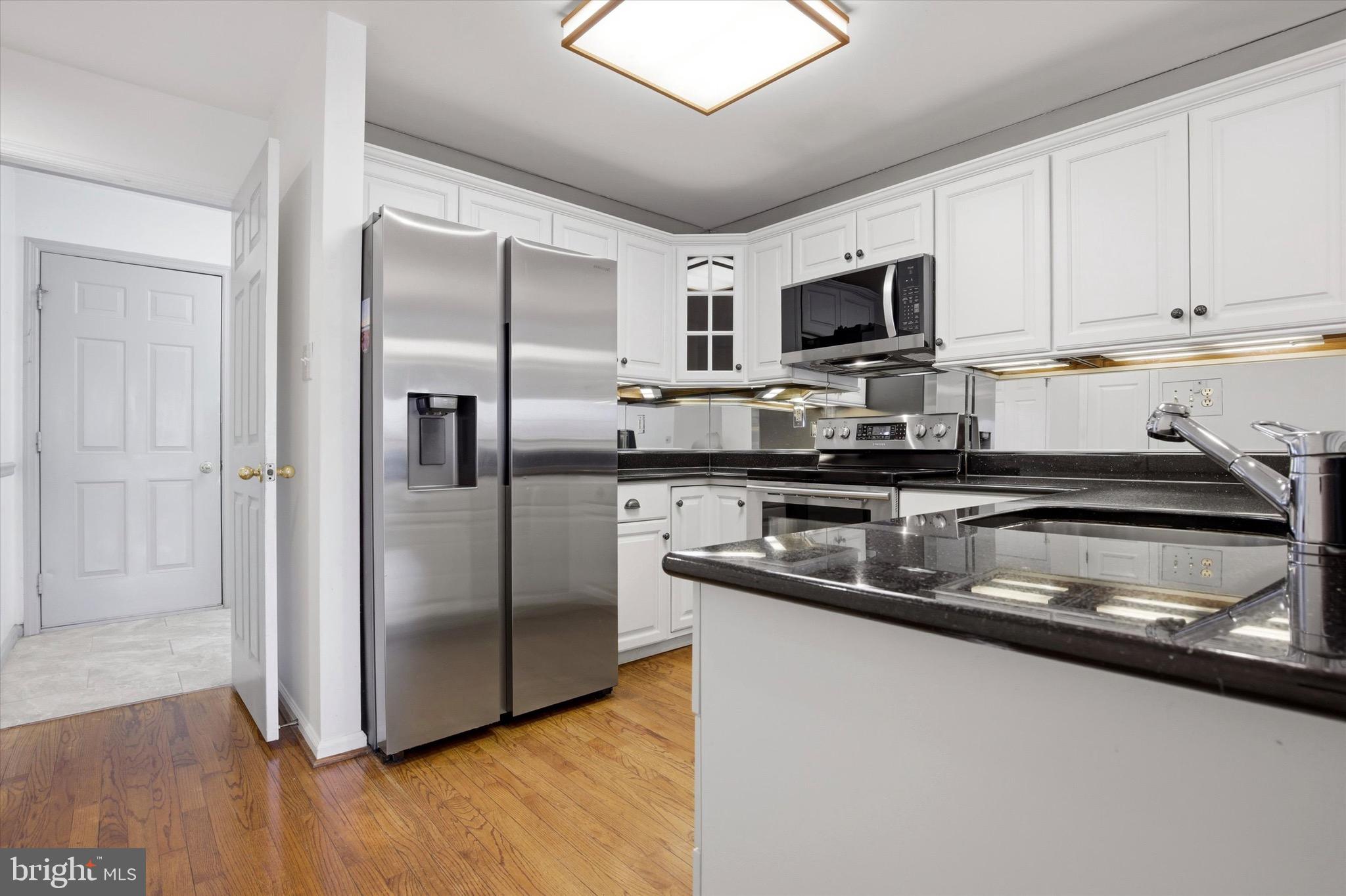 PINECREST - Residential