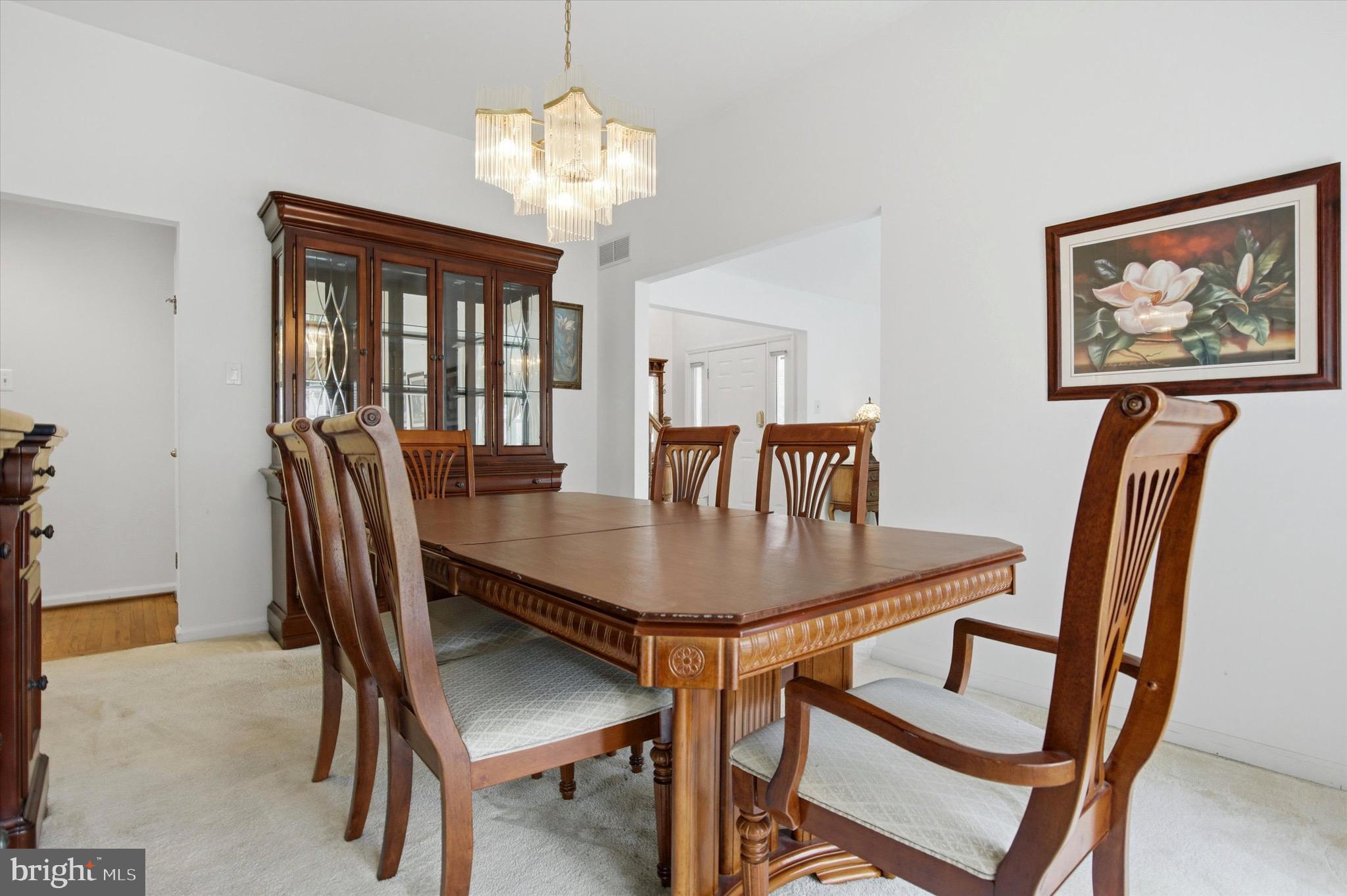 PINECREST - Residential