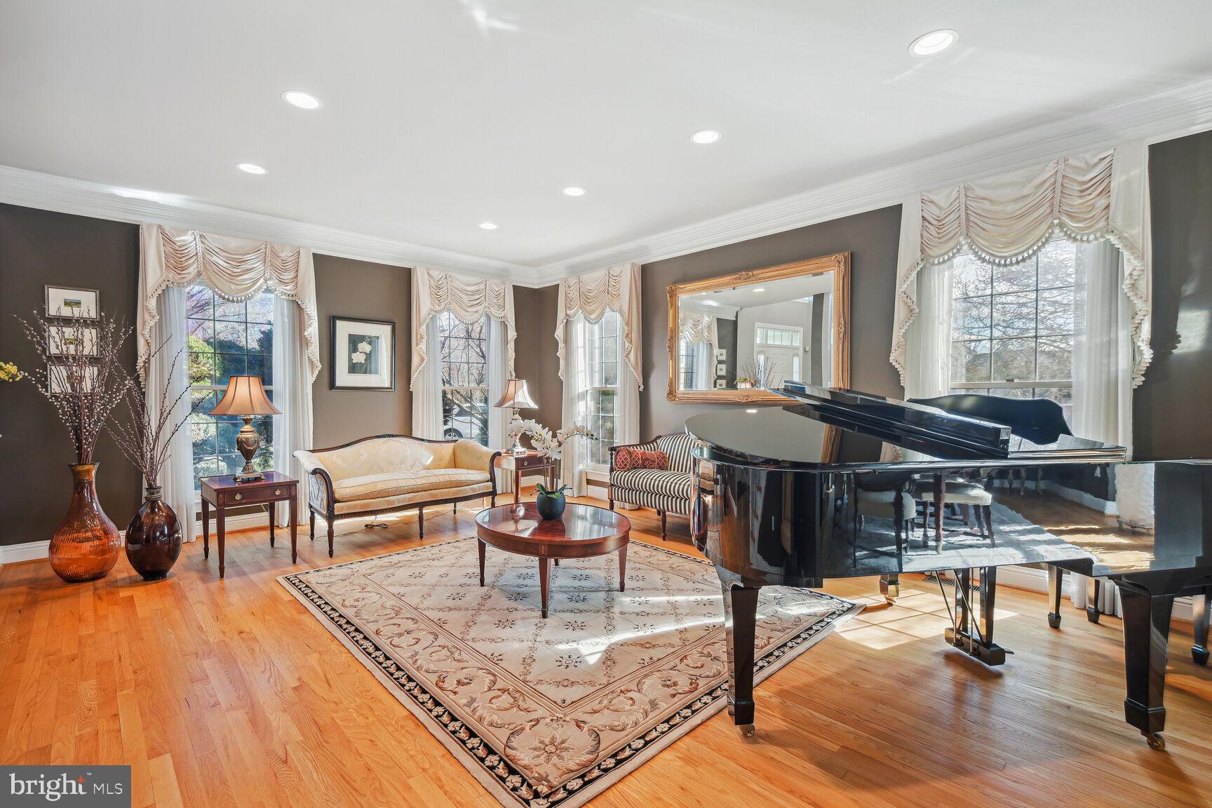 POTOMAC GLEN - Residential