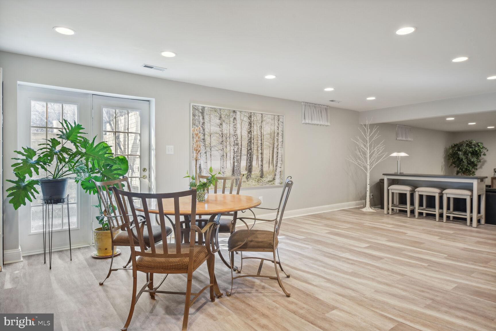 POTOMAC GLEN - Residential