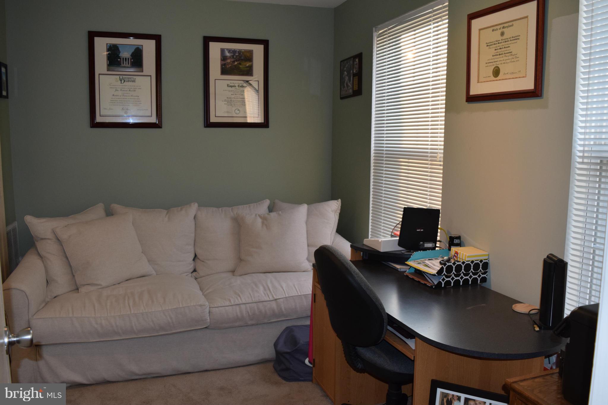 HIGH VIEW AT HUNT VALLEY - Residential Lease