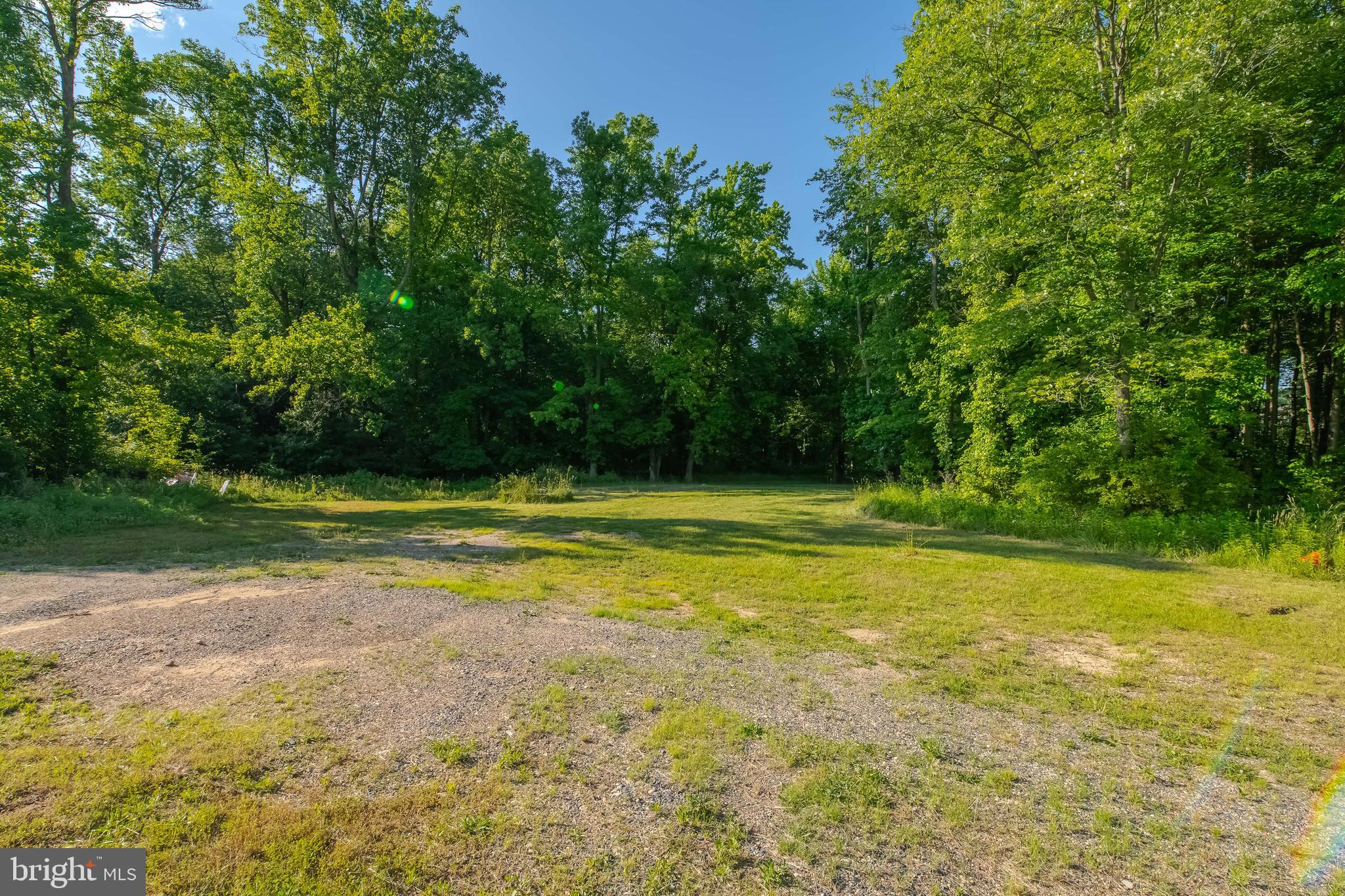 MIDDLE RIVER - Residential