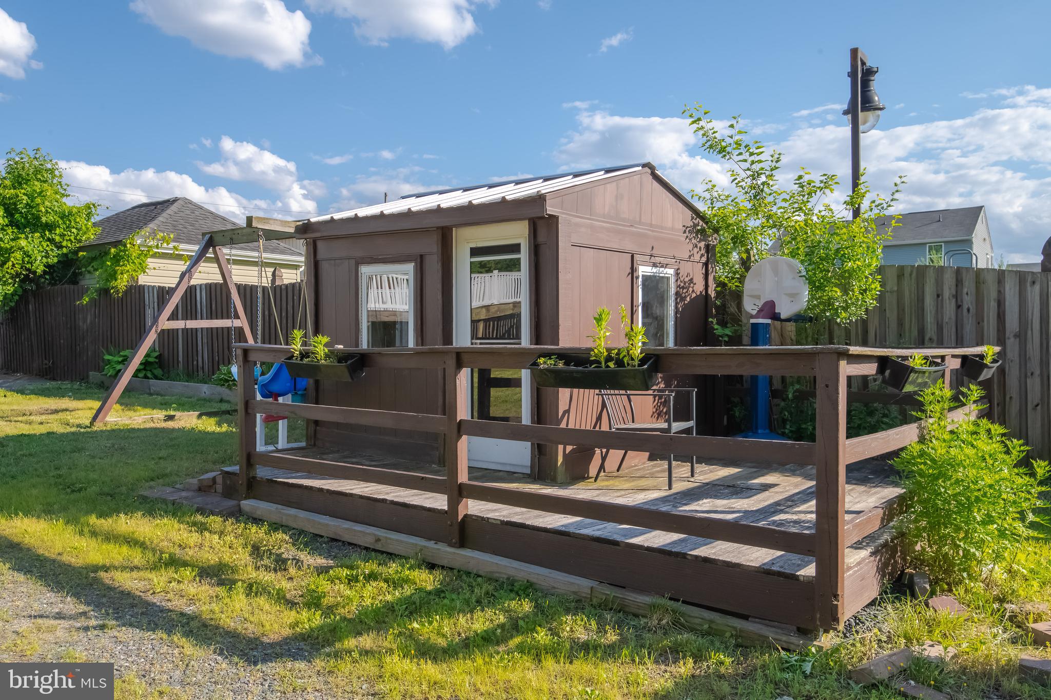 MIDDLE RIVER - Residential