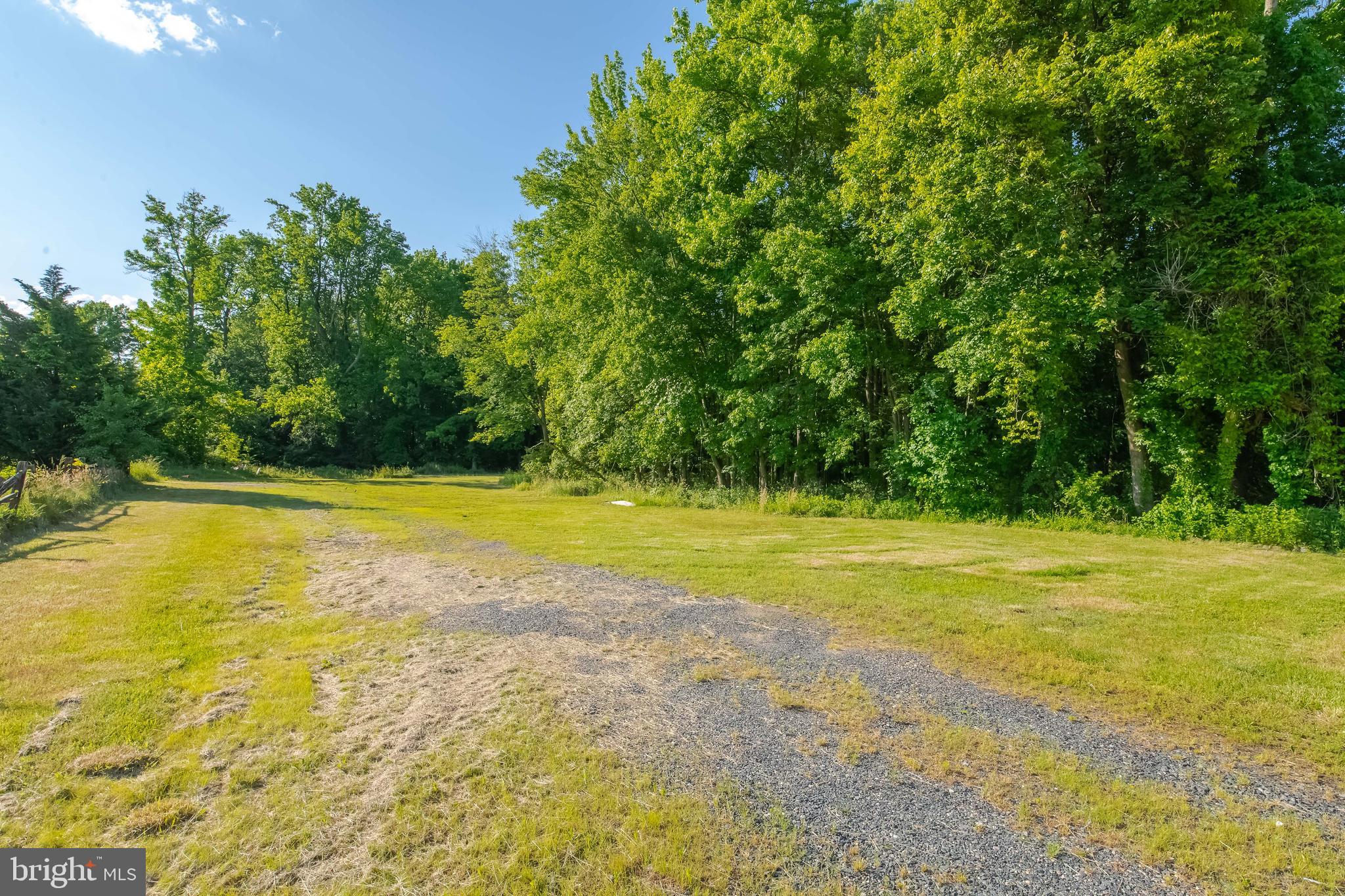 MIDDLE RIVER - Residential