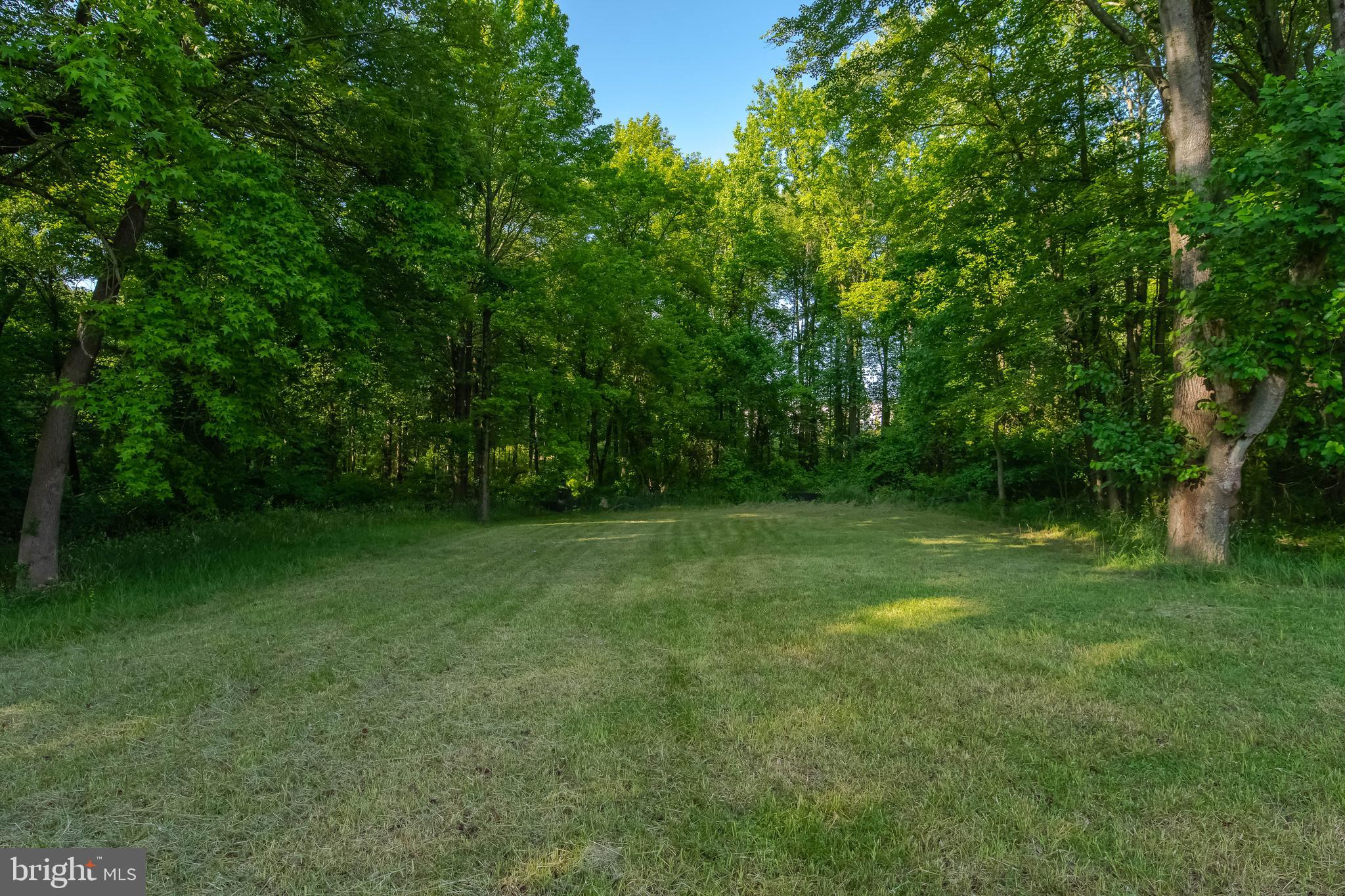 MIDDLE RIVER - Residential