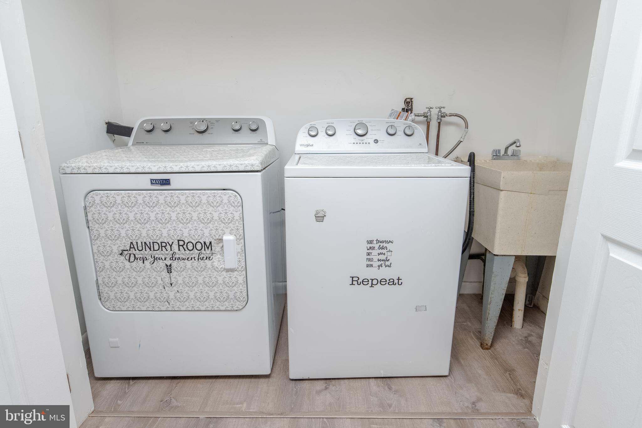 MIDDLE RIVER - Residential