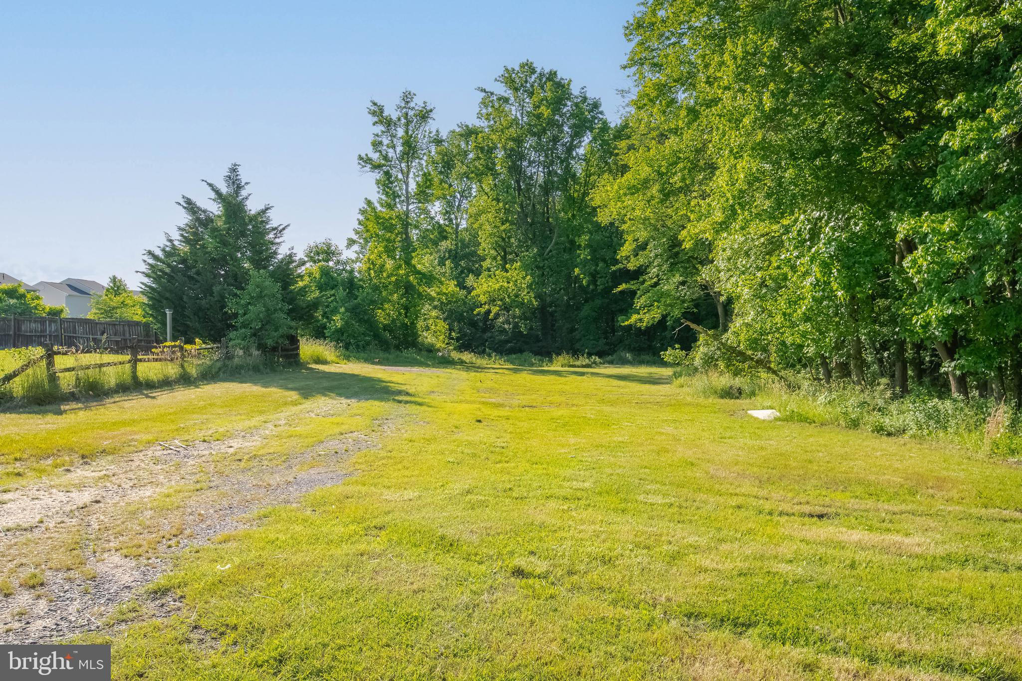 MIDDLE RIVER - Residential