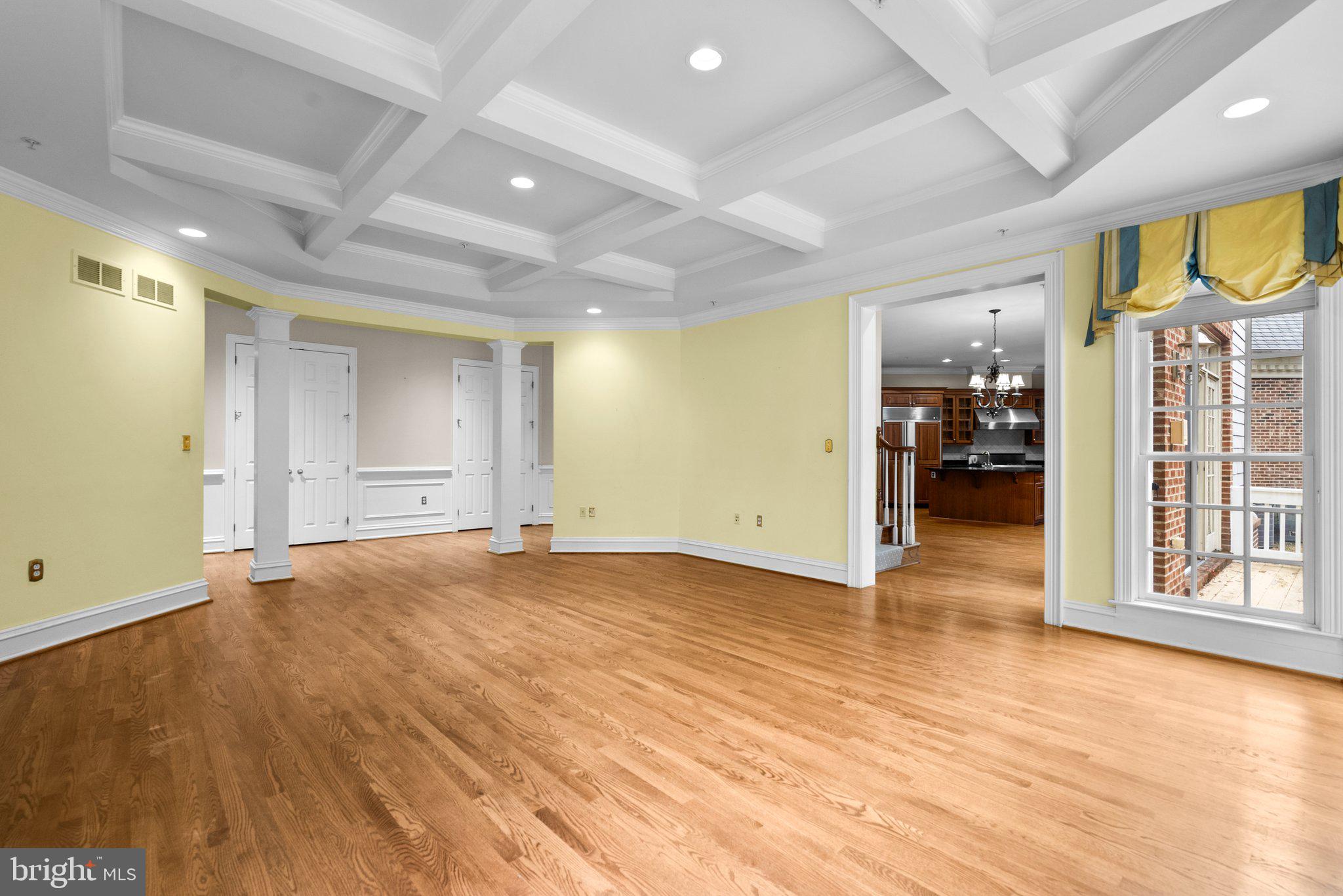 BRADLEY HILLS GROVE - Residential