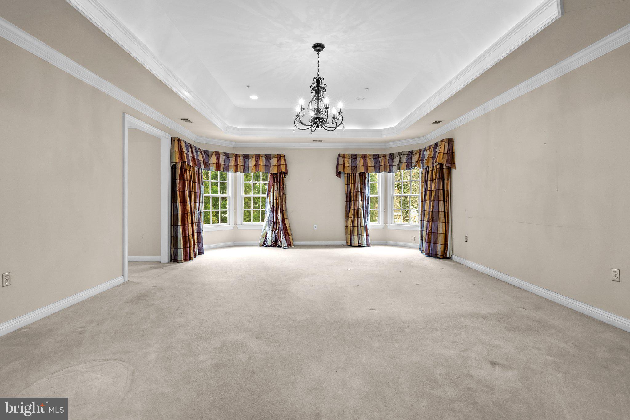 BRADLEY HILLS GROVE - Residential