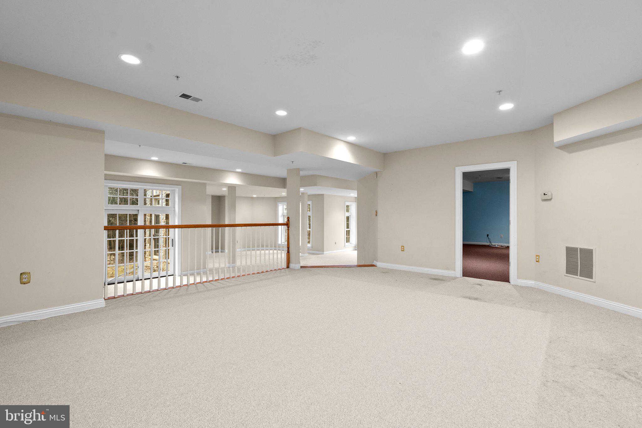 BRADLEY HILLS GROVE - Residential