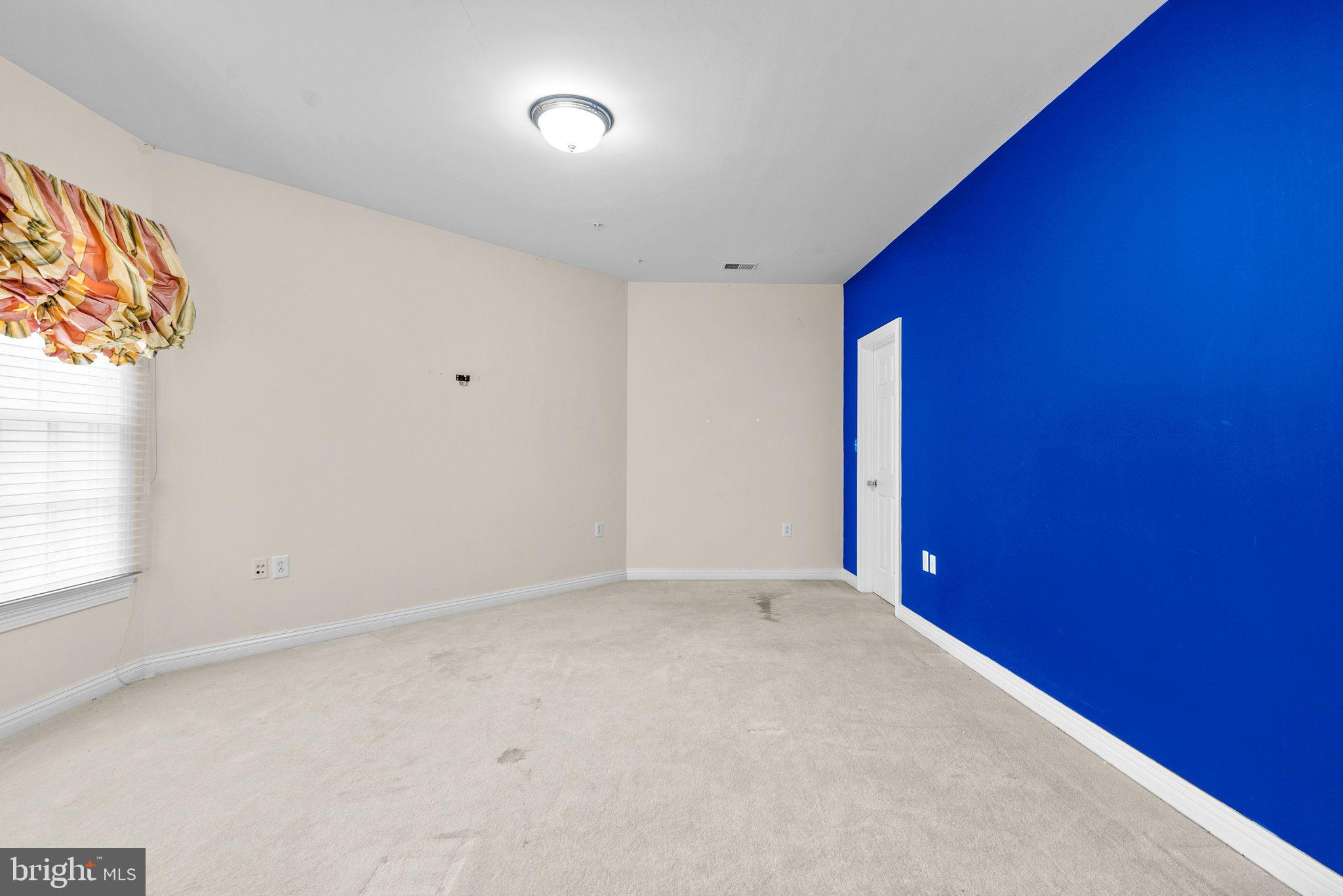 BRADLEY HILLS GROVE - Residential