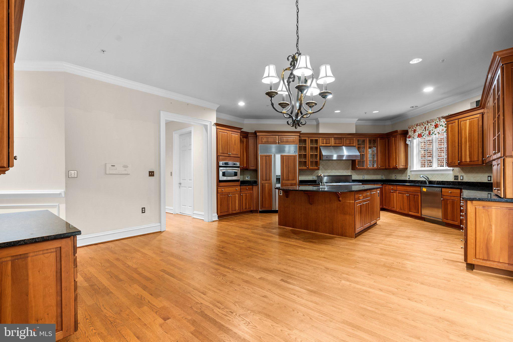 BRADLEY HILLS GROVE - Residential